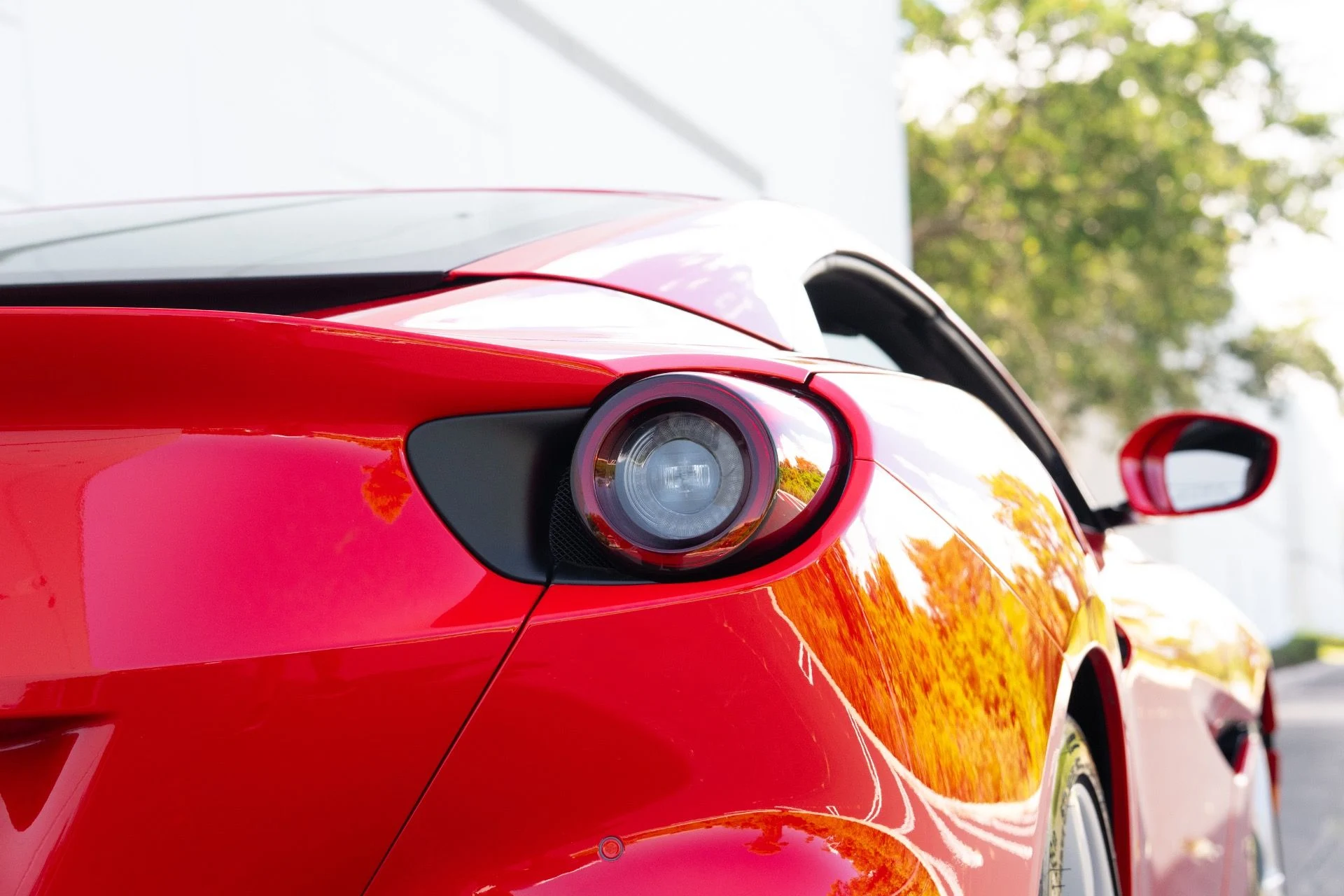 mph019_2837124911_Used_2023_Ferrari_Portofino_M_1778867295_490e281c5d