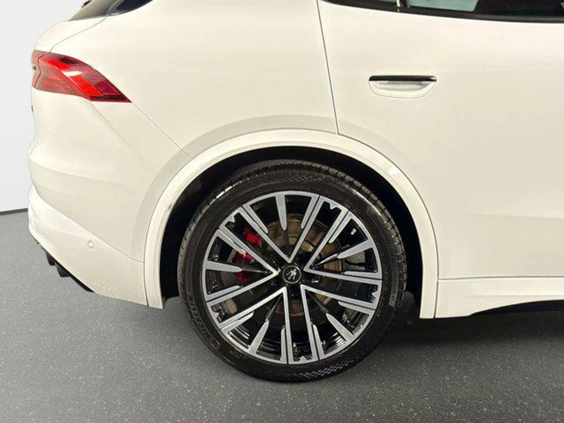 mph019_284220822_Zf_Pk_Z8zf_APC_Xu_ENPG_Mc_N81_Kismw_2b1be955ad