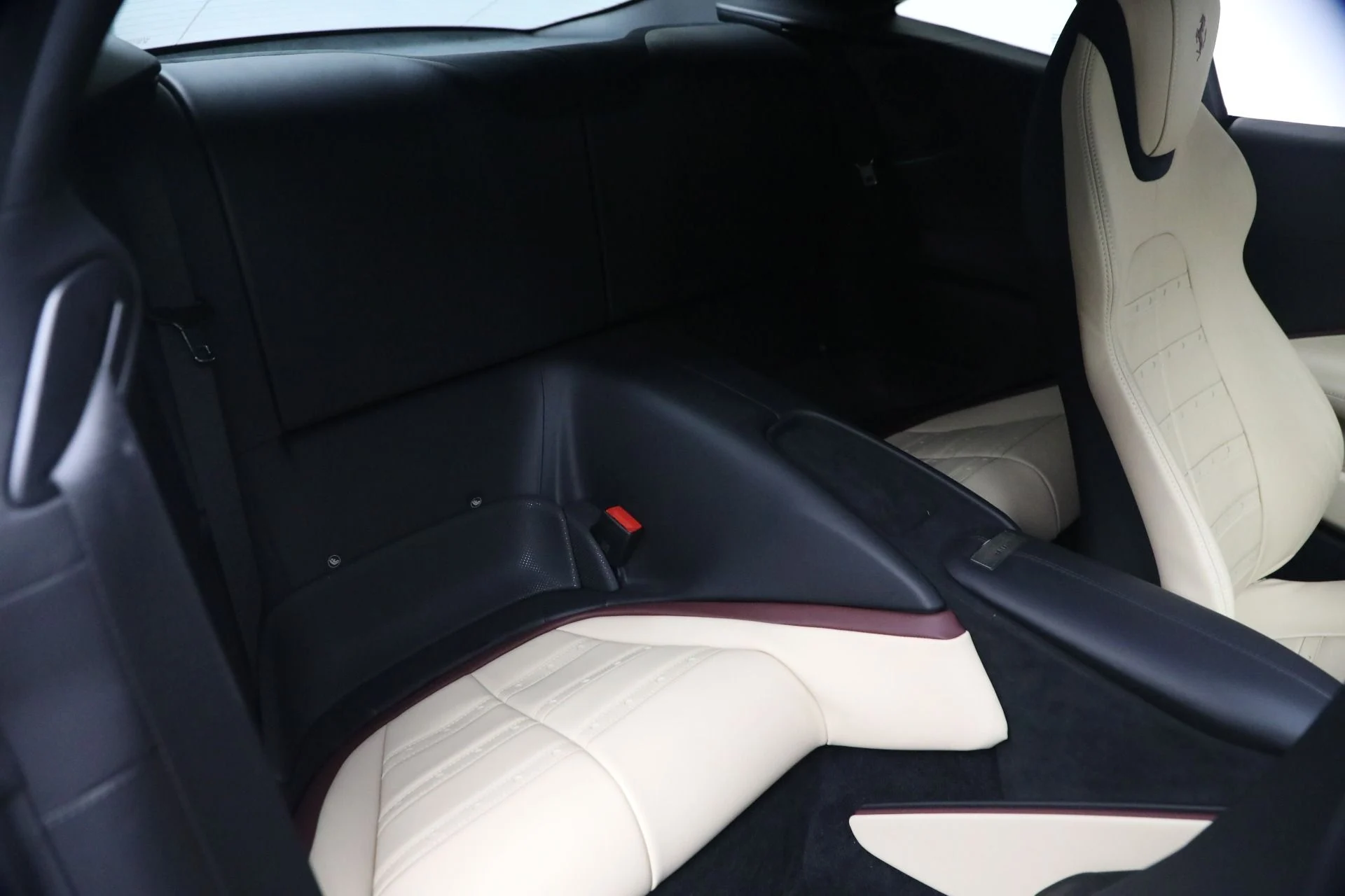 mph019_2842916784_Used_2023_Ferrari_Roma_1767375733_7016969a2f