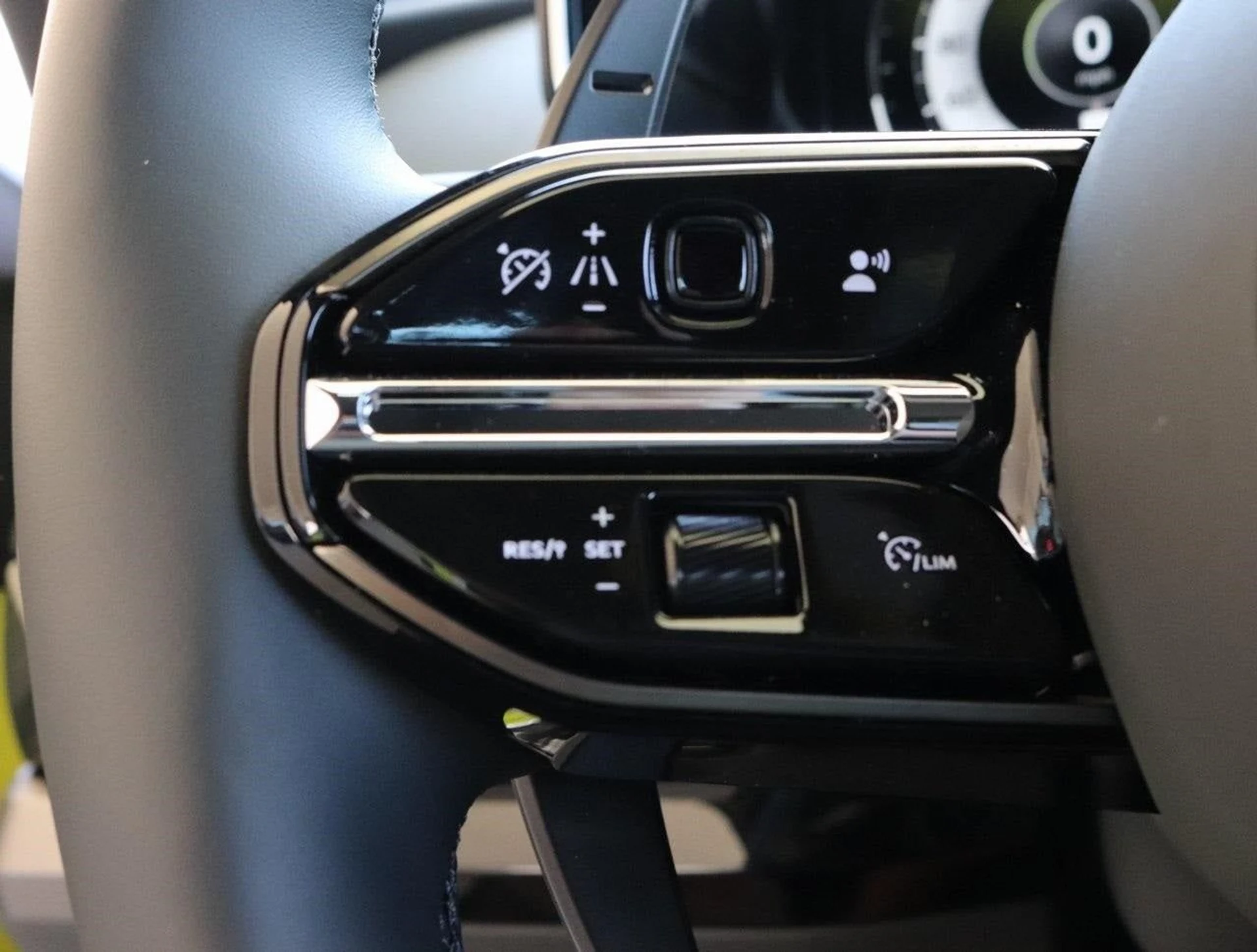 mph019_2857303761_20_ff6ba59f61