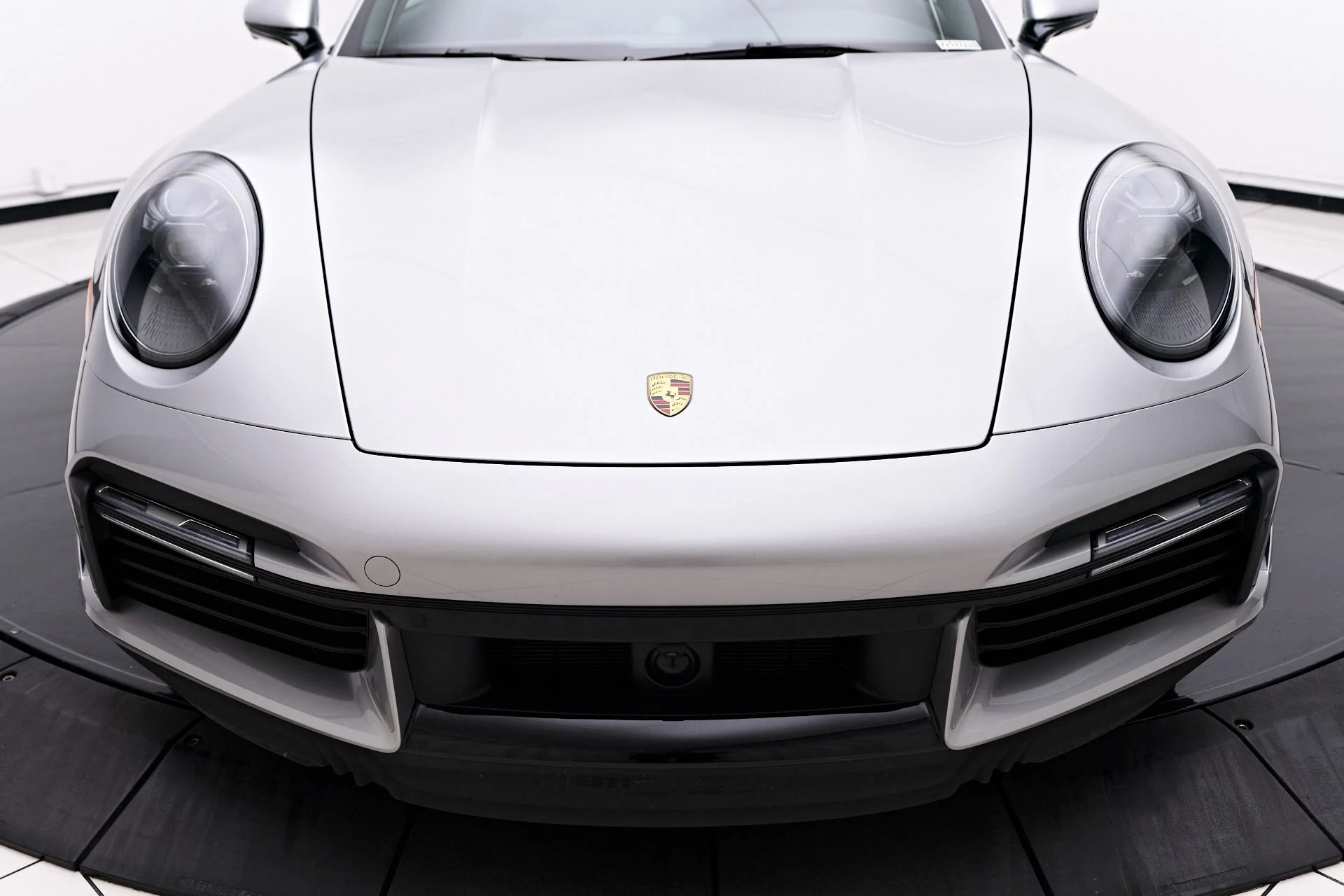 mph019_2865479929_Used_2024_Porsche_911_Turbo_S_1754417049_19168b9dff
