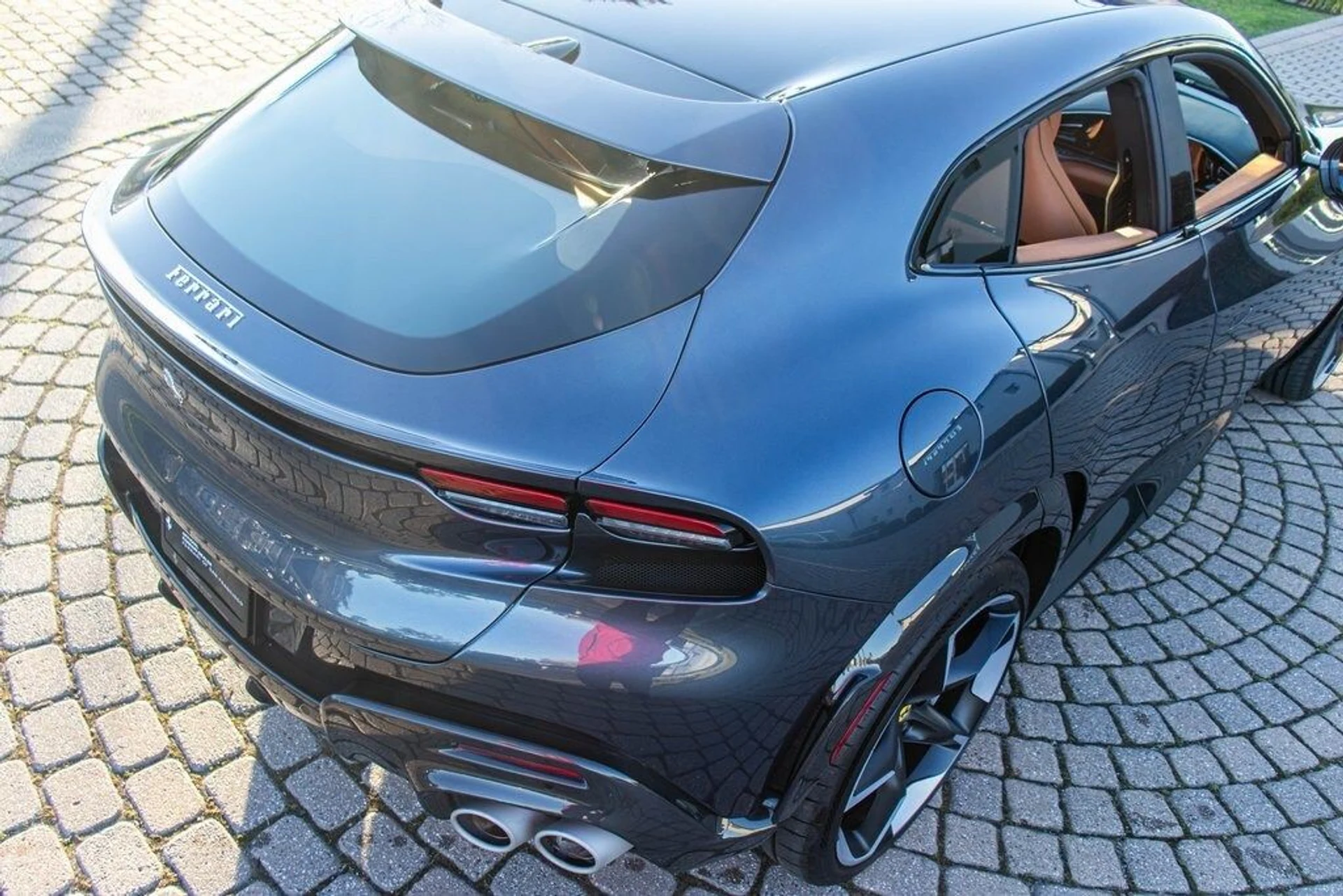 mph019_28708770_926fc724ea6f77451cafbdc122aeaab7x_775a136d8b