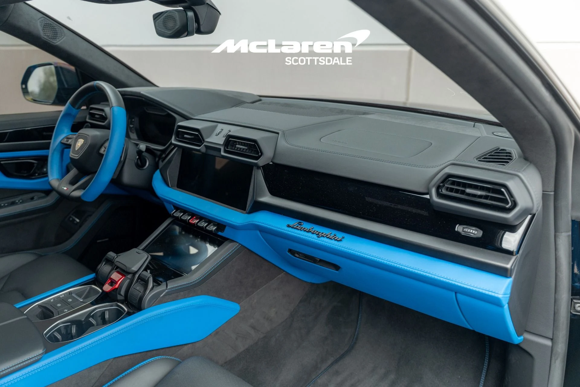 mph019_2874172625_Used_2025_LAMBORGHINI_URUS_SE_1786123267_265bb212f1