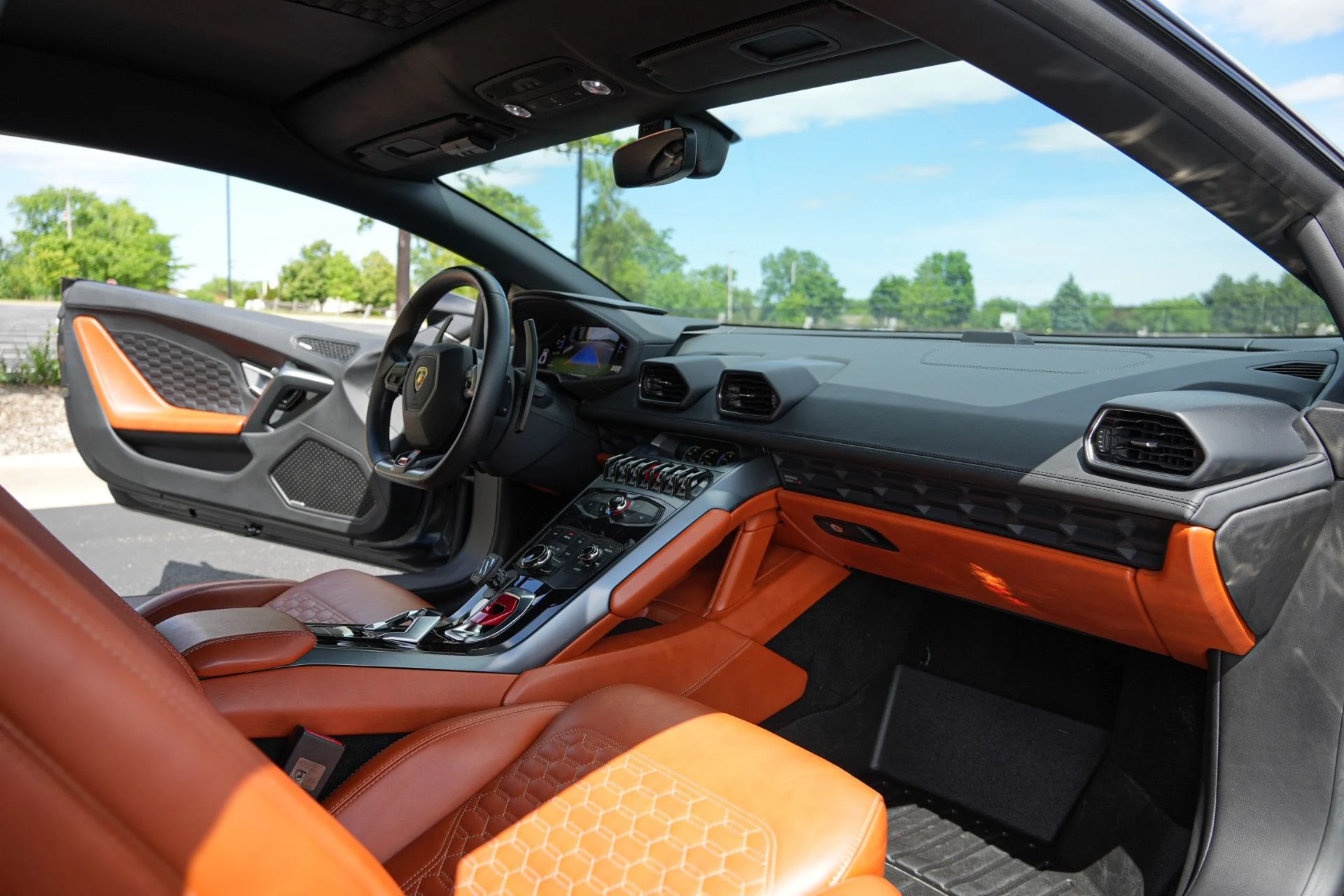 mph019_2880240868_Used_2019_Lamborghini_Huracan_LP_580_2_1779311317_b3a7fc76d9