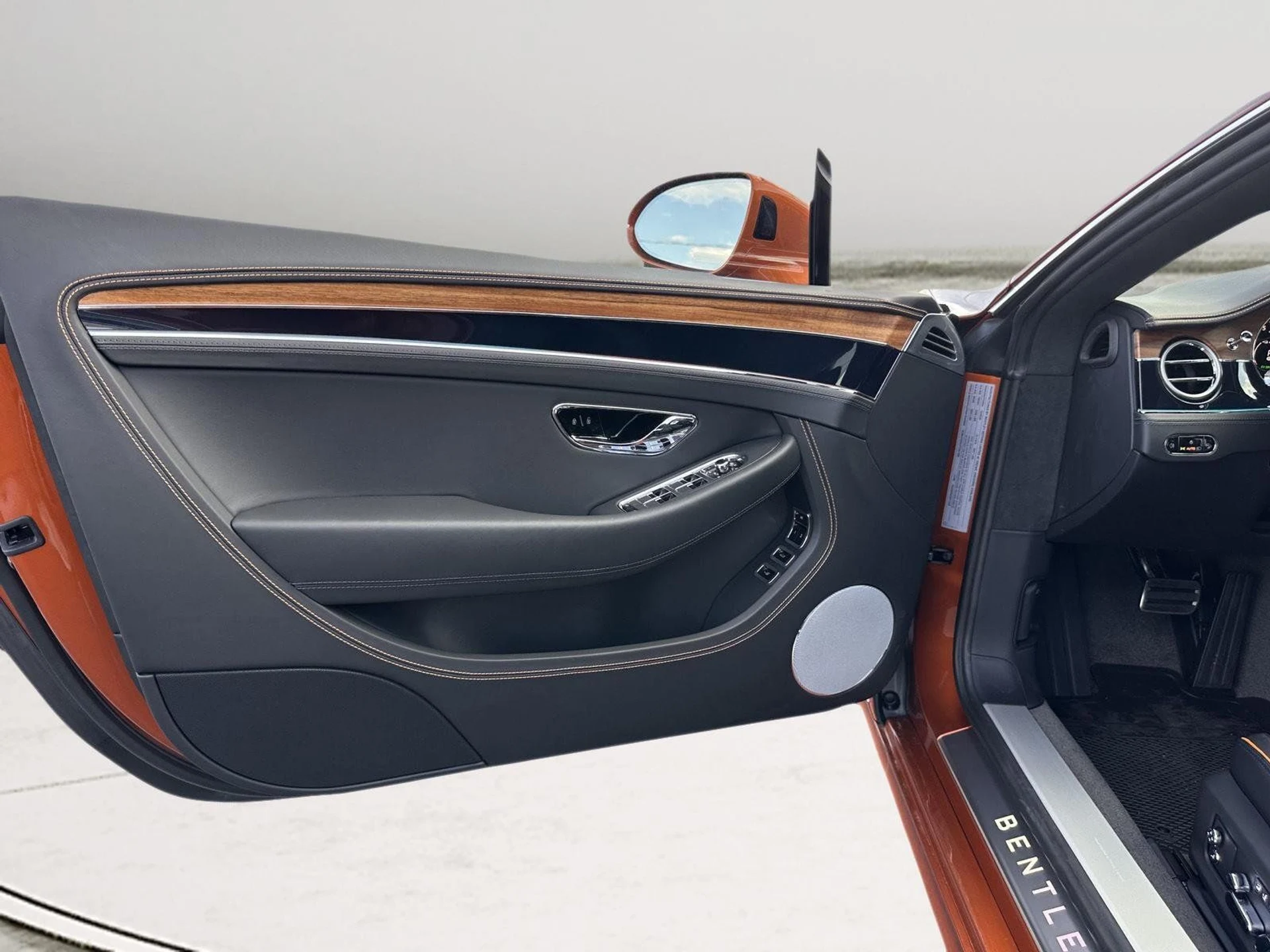 mph019_2882660146_b51daa98195381e8cc80f6ab850ef43c_94aa283cad