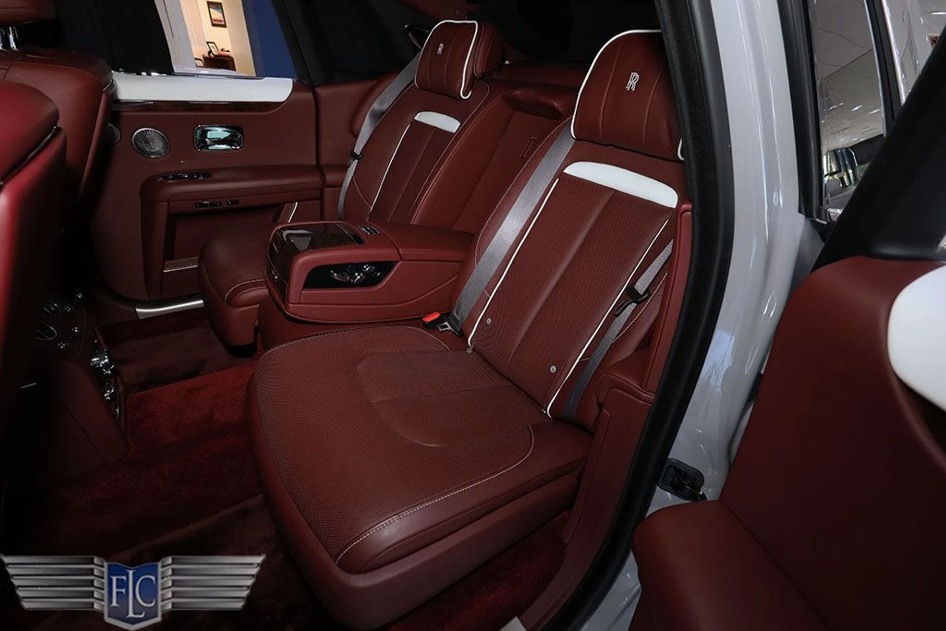 mph019_2887076013_used_2021_rolls_royce_ghost_sedan_6305_22950385_20_1024_3410b084a8