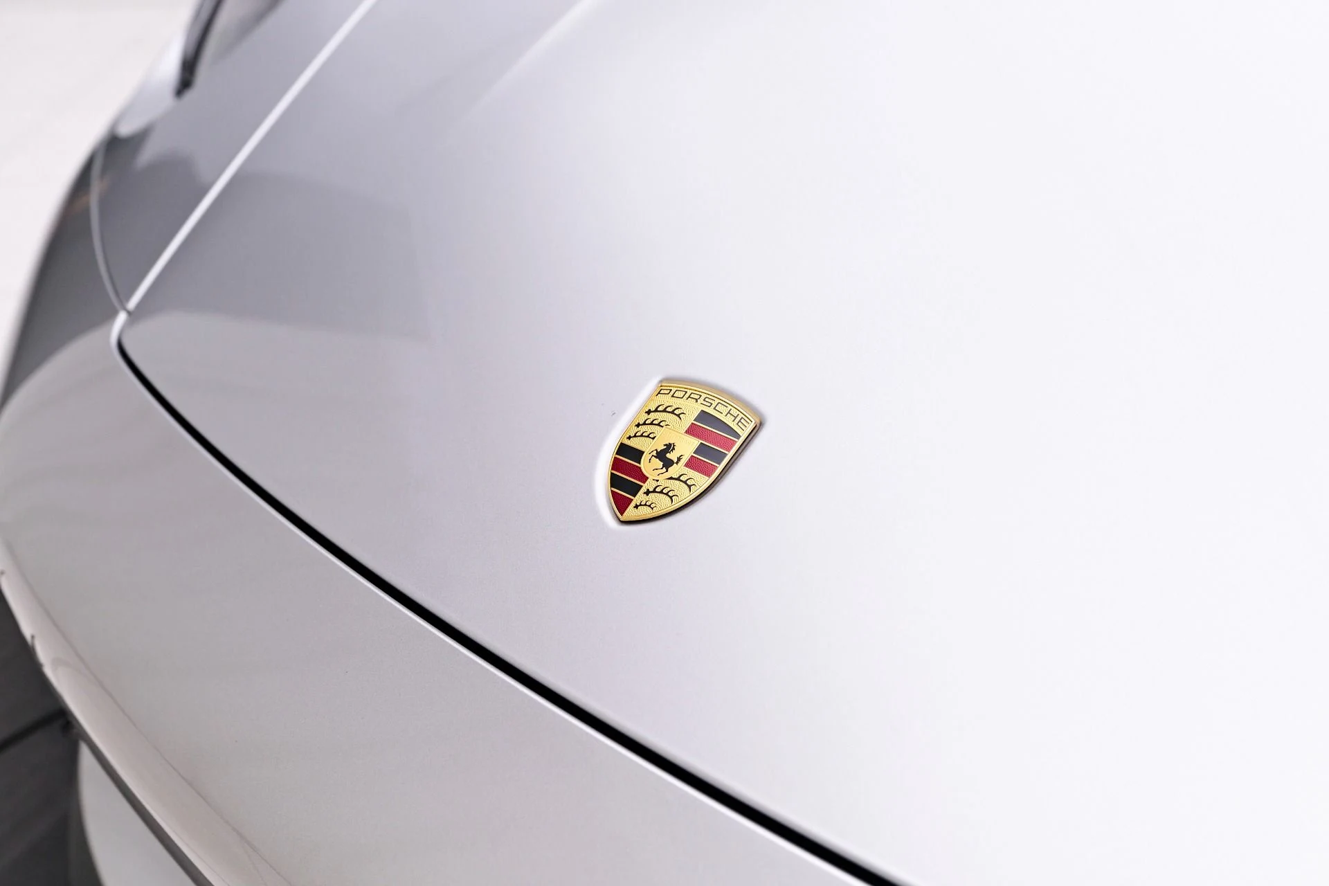 mph019_2900354374_Used_2024_Porsche_911_Carrera_4_GTS_1753409003_18636cc37f