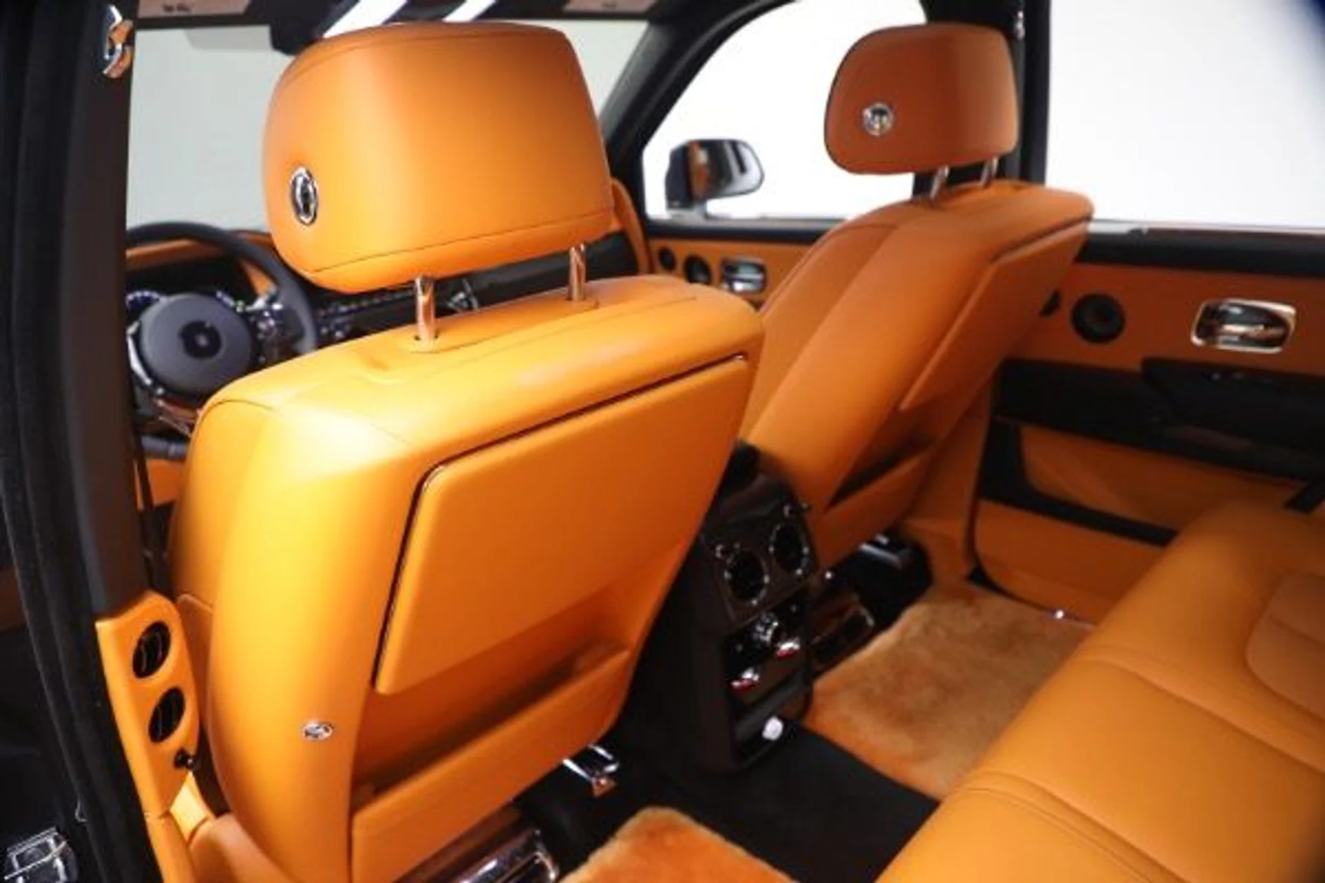 mph019_2900800657_Used_2024_Rolls_Royce_Black_Badge_Cullinan_90073428b1