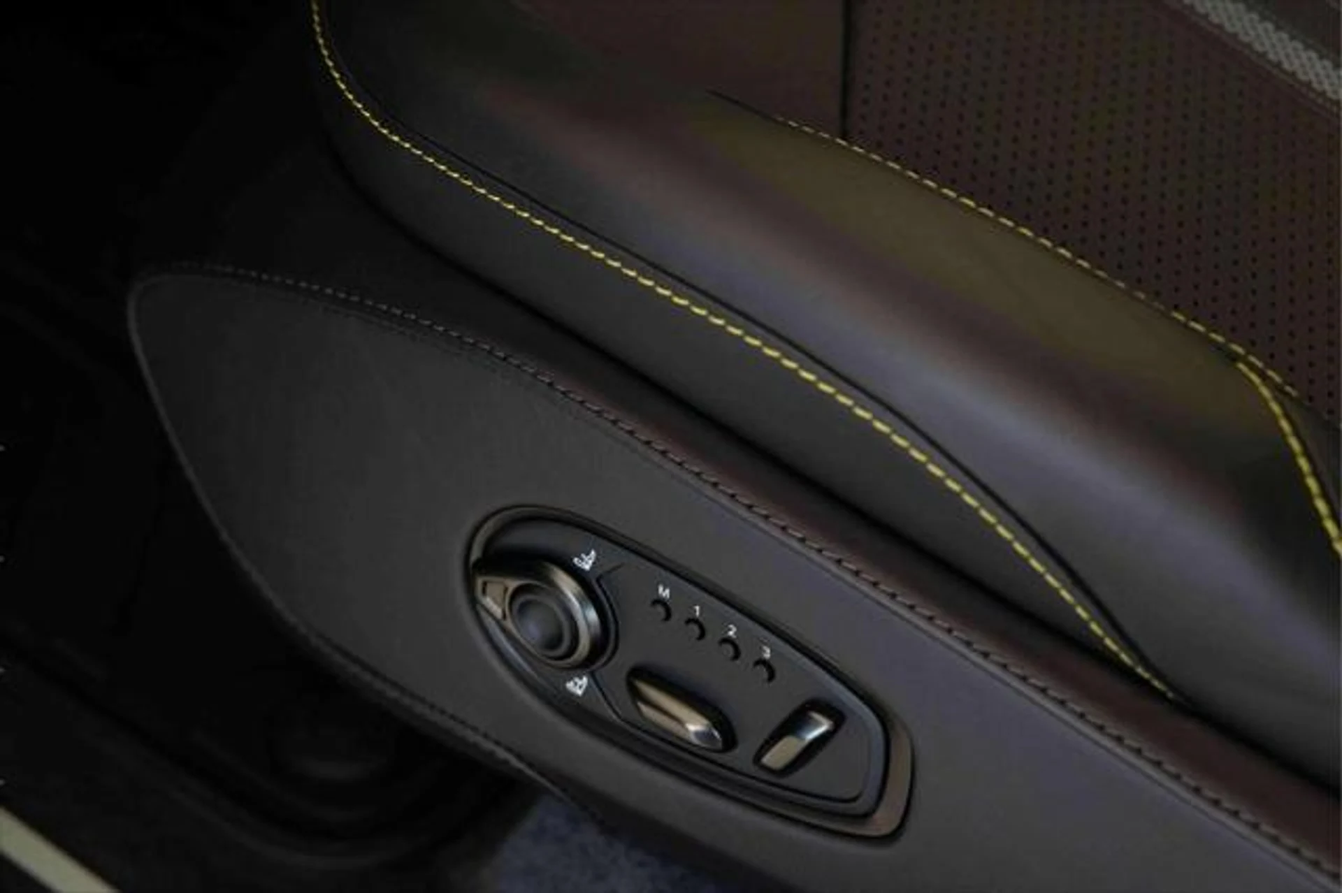 mph019_2914120361_A9_HGLE_Hy_O_Lc_M_Mw37h_HBJ_Eg_Ou7q_U_59293205c9