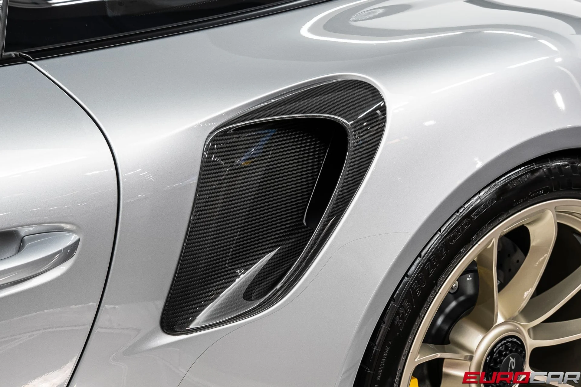 mph019_291500350_dc8919bc_3667_423b_833f_069d4ebdf0fc_b1c131ce43