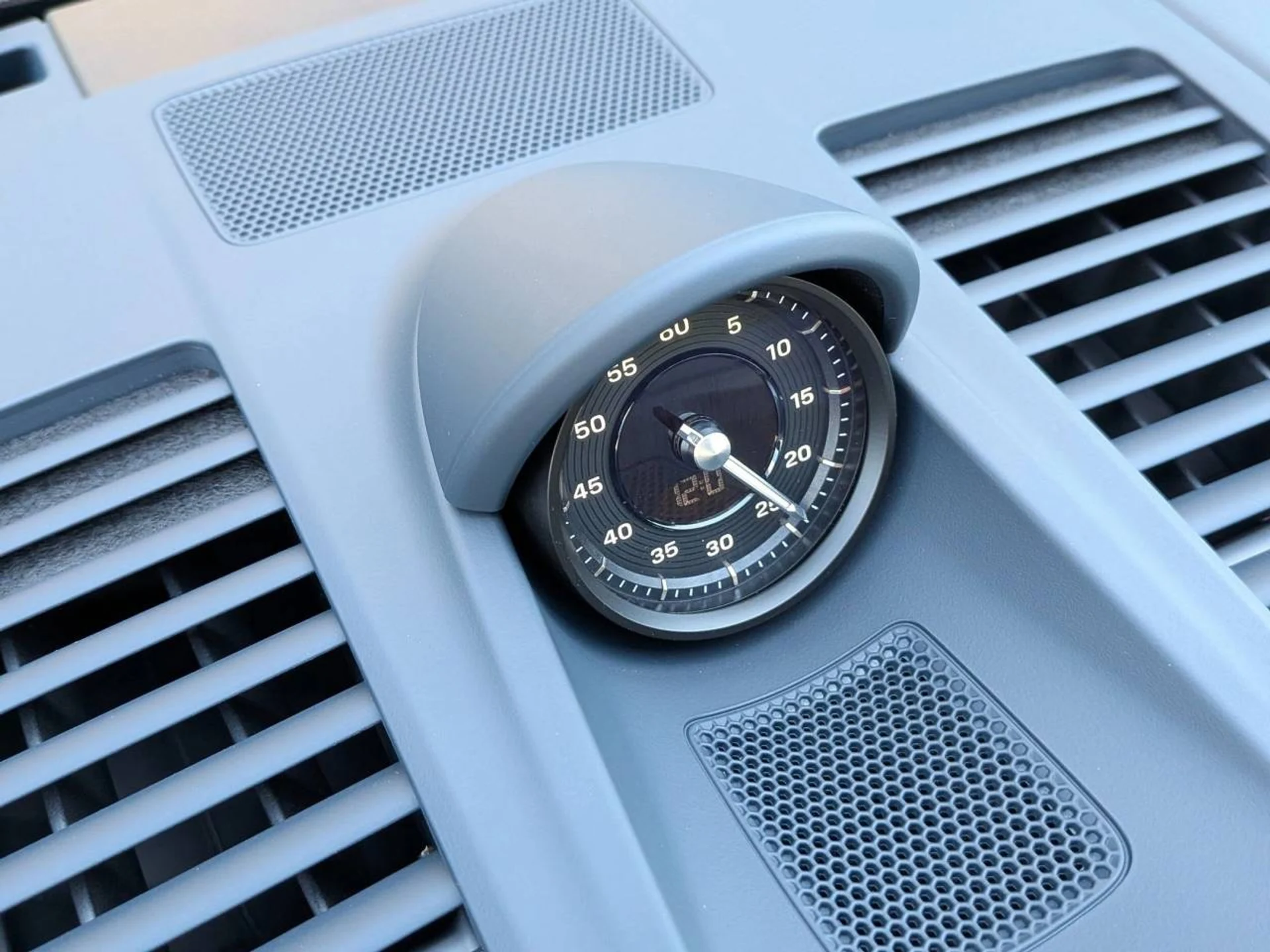 mph019_291853733_b9778a2e47ac8eb9a55fdd074a811fa2_7f06f1a556