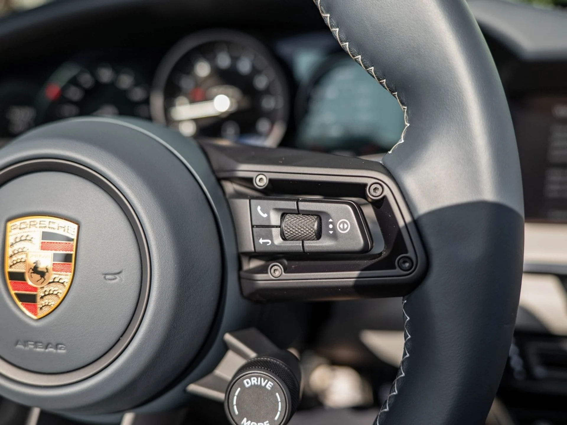 mph019_2925801551_bfd62ebc0252ae2290f0e1839502f9ffx_ed60742e37