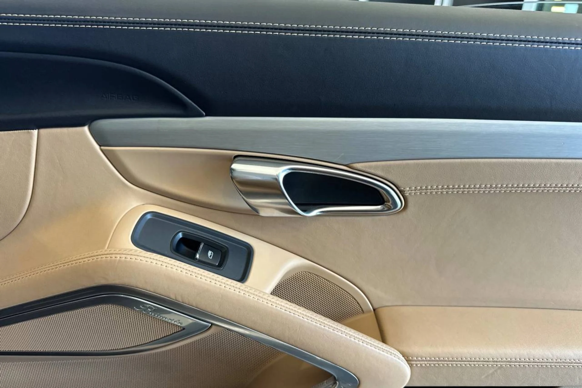 mph019_2936978127_1280_c5b05cd2e5