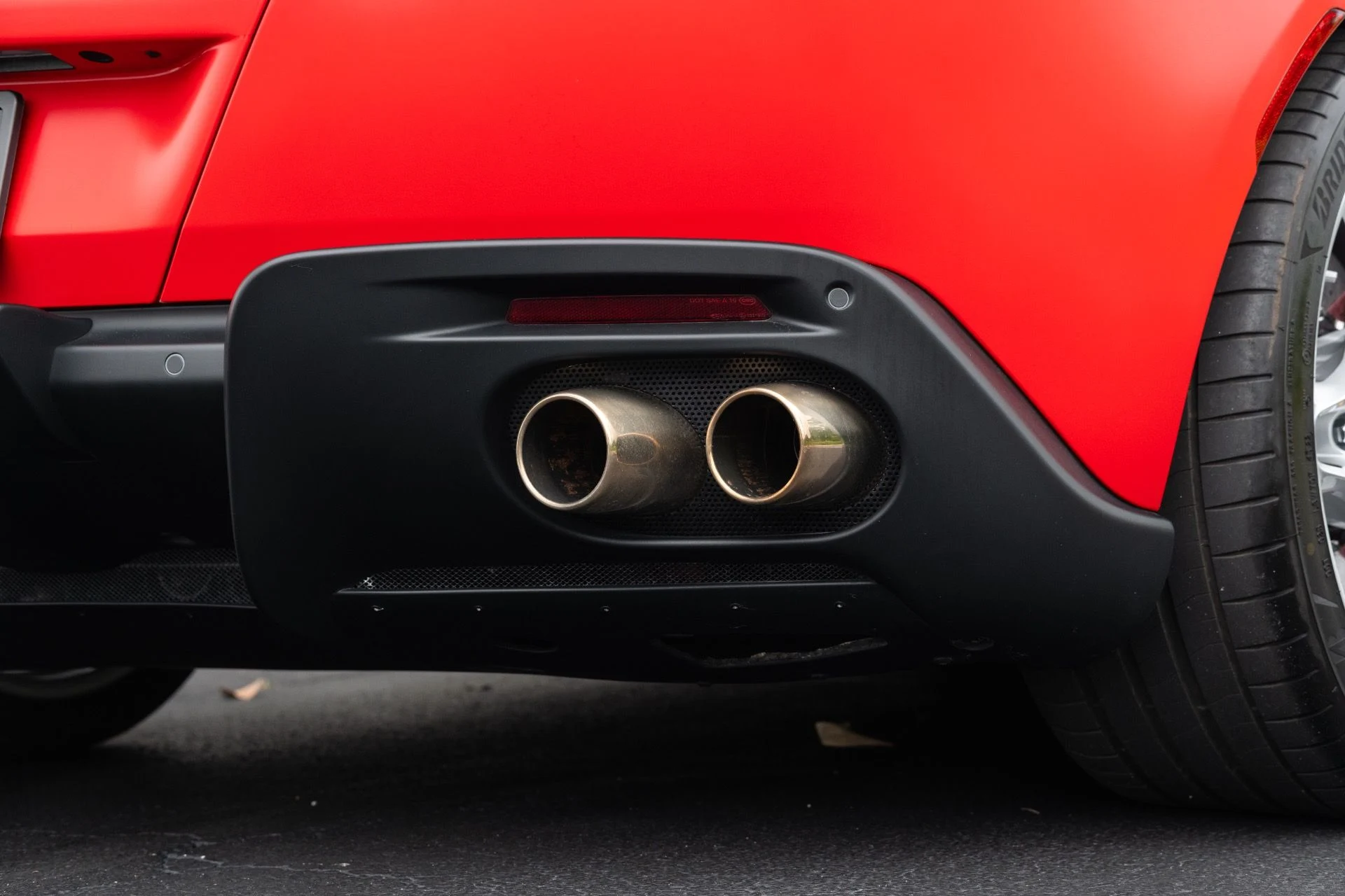 mph019_2938559136_Used_2023_Ferrari_Roma_1777005512_7ea0700d74