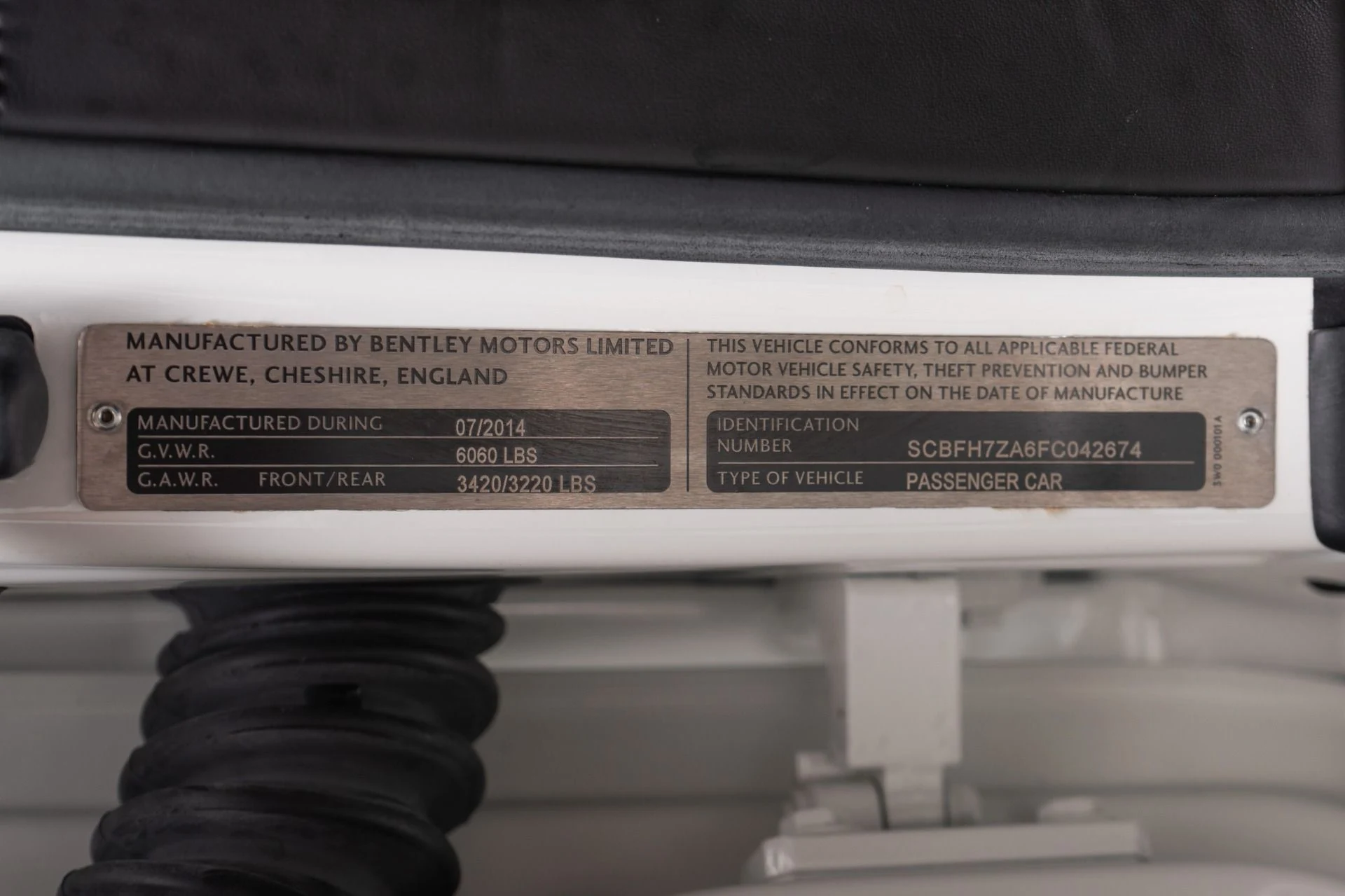 mph019_2940290028_Used_2015_Bentley_Continental_GT_V8_S_Mulliner_Driving_Specification_Two_Tone_Interior_1776277845_9fecf45058