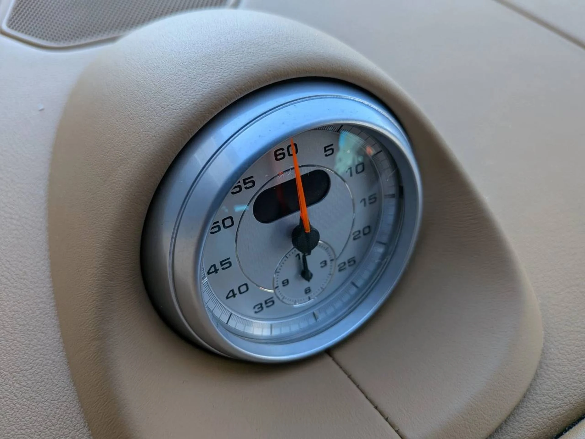 mph019_2944294129_4c40d55b9e3683ad145eb918cc6be02a_10e4aae146