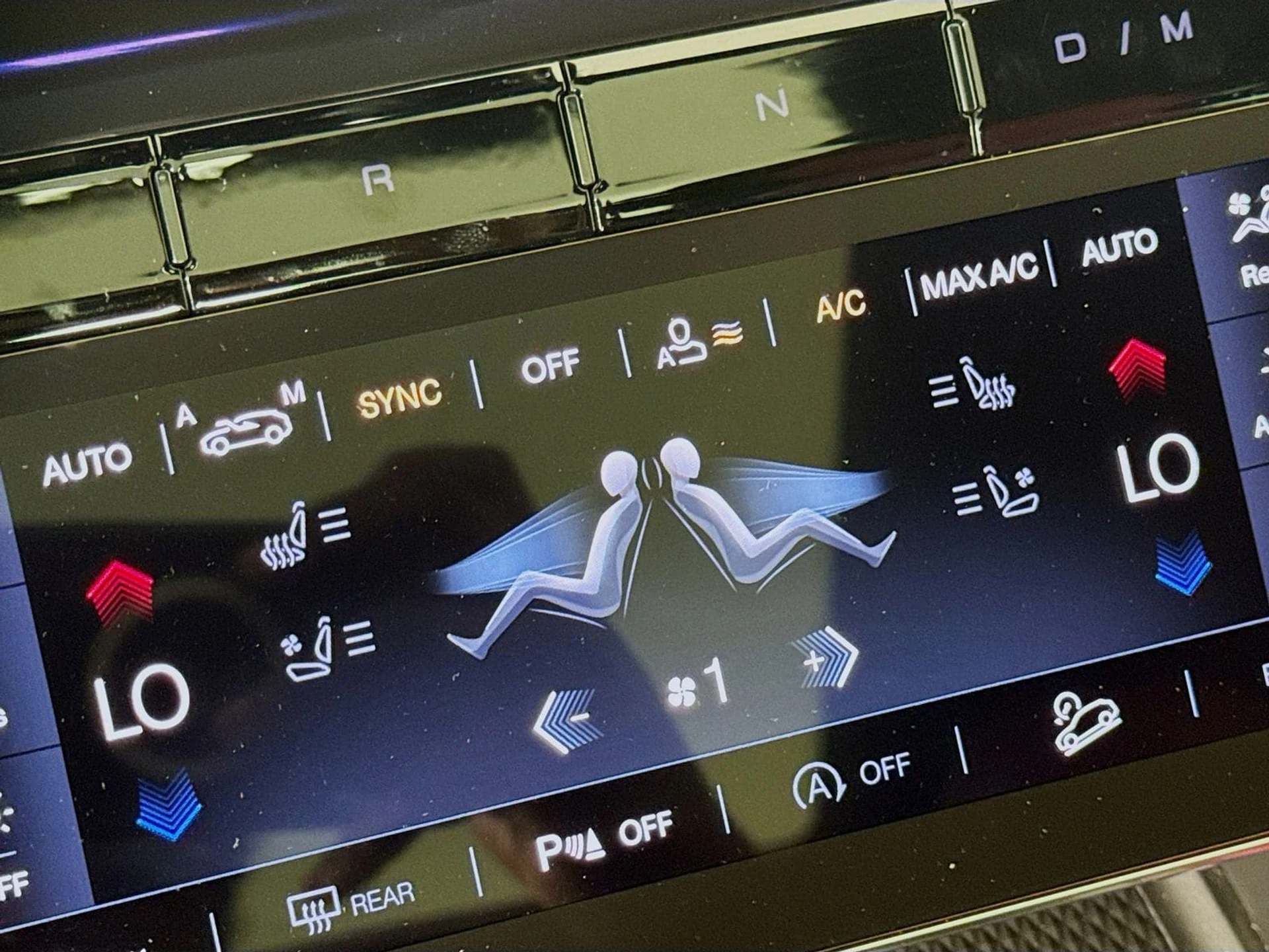 mph019_2950348649_dcb8cf19bd592b5431ecf6d03aeefc86x_9497ab5521