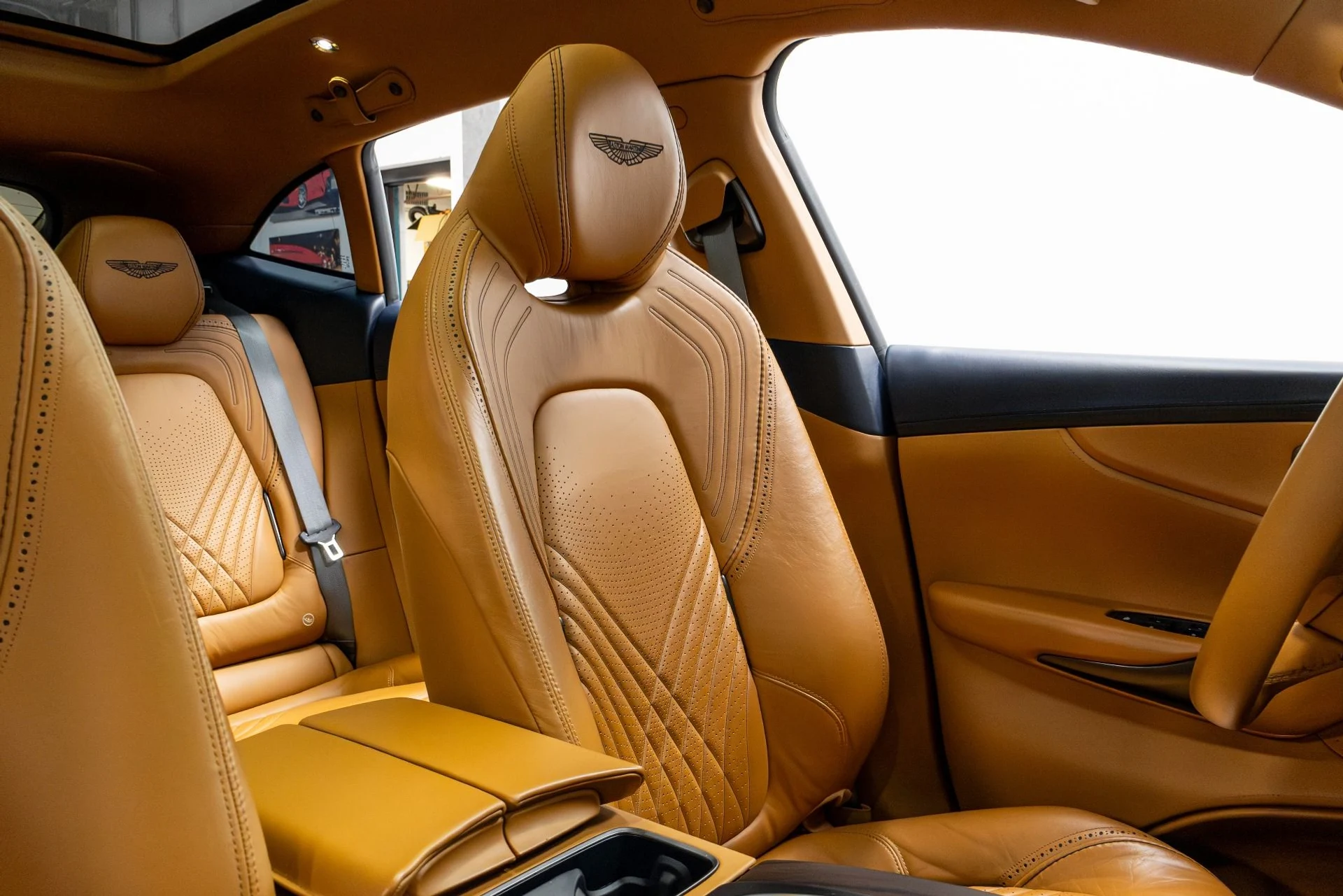 mph019_2952980860_Used_2021_Aston_Martin_DBX_1770088523_f7ecabf150