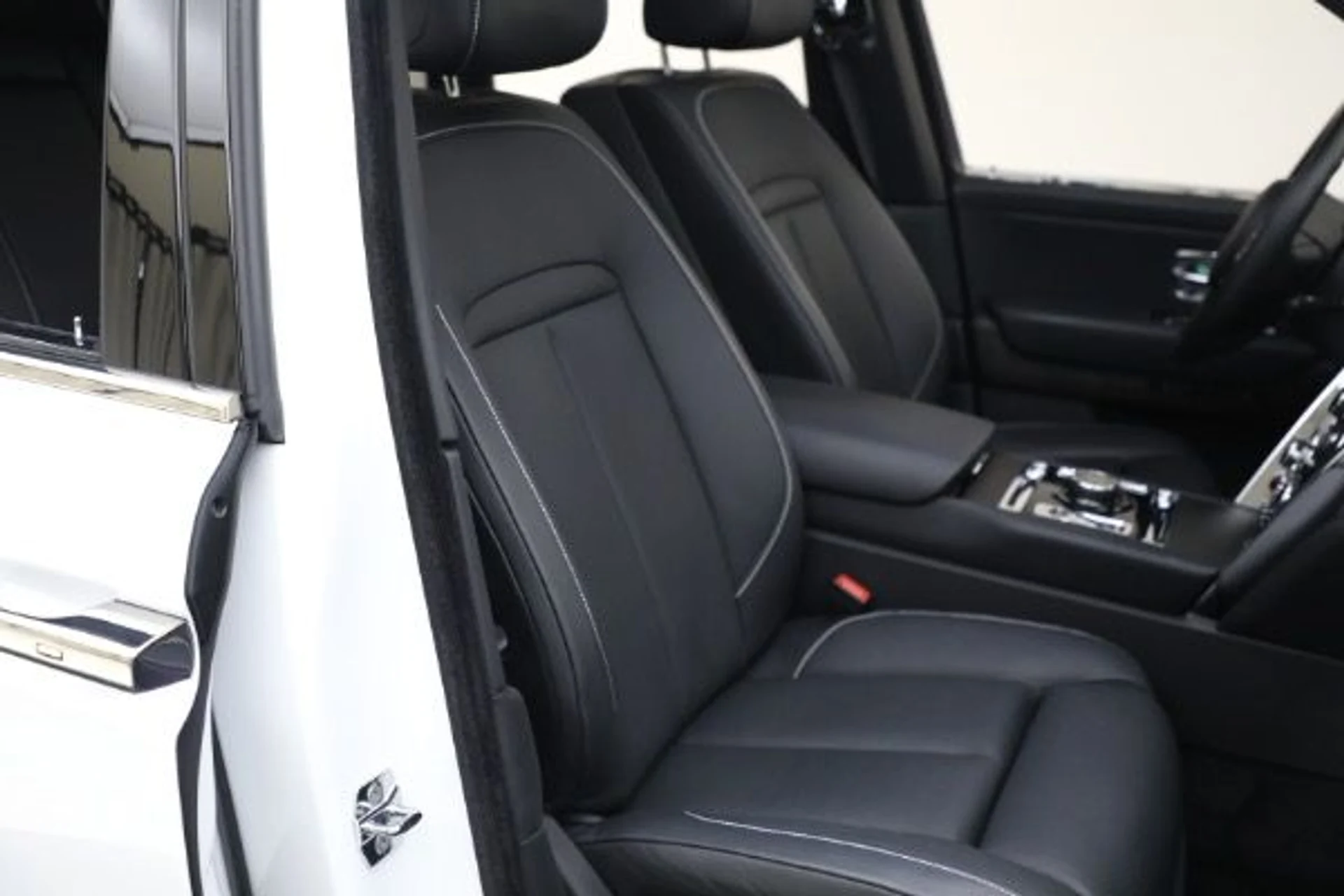 mph019_2957211365_Used_2022_Rolls_Royce_Cullinan_3027524994