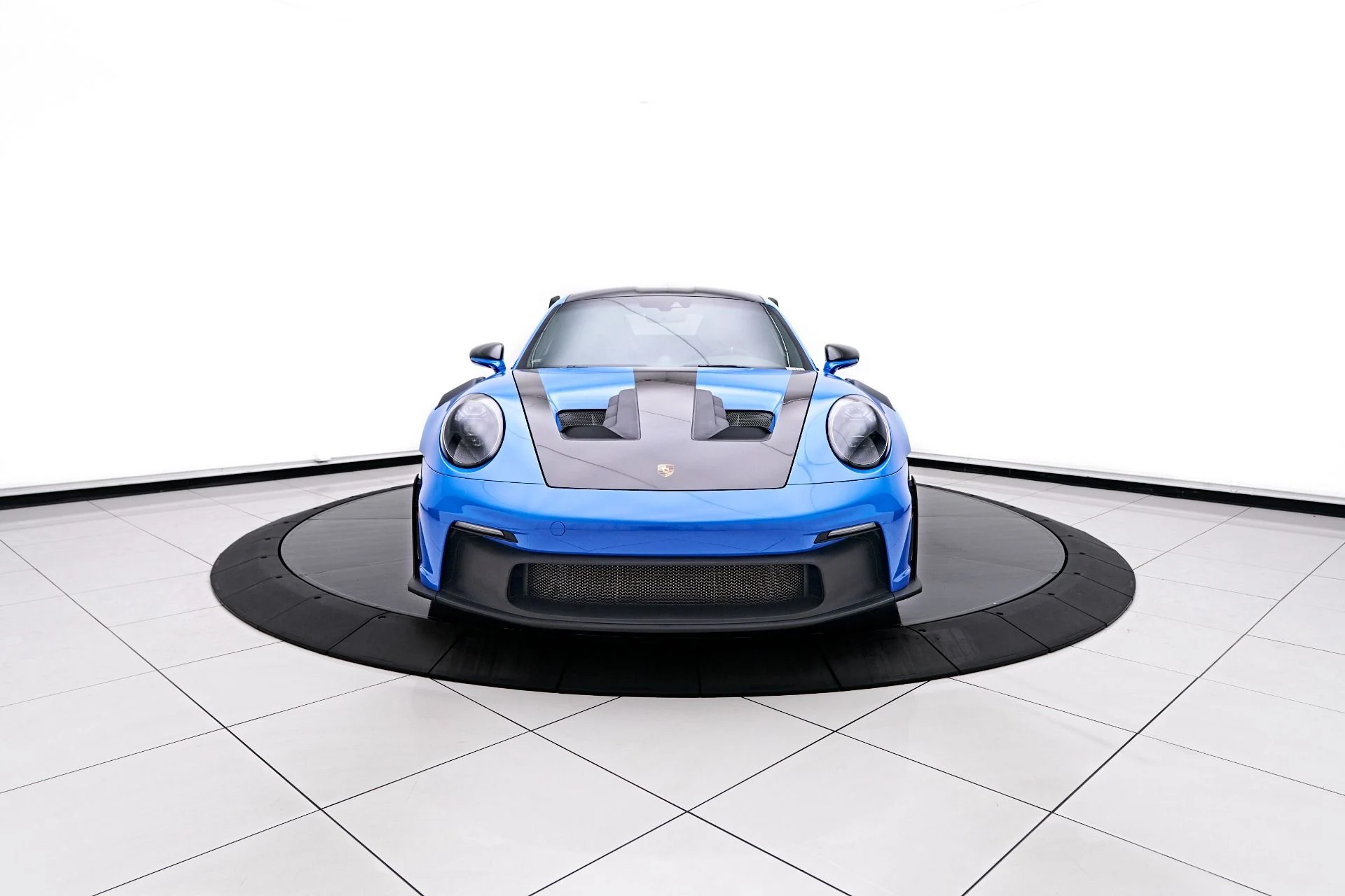 mph019_2959624927_Used_2024_Porsche_911_GT_3_RS_1754618646_470c35aaad