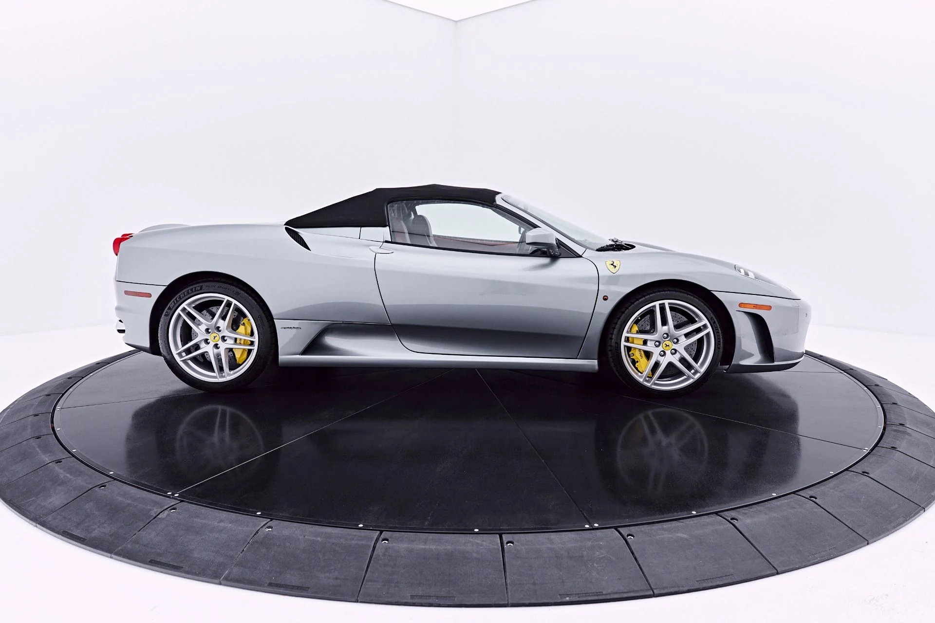 mph019_2966532007_Used_2009_Ferrari_F430_Spider_1782842821_db7406f0af
