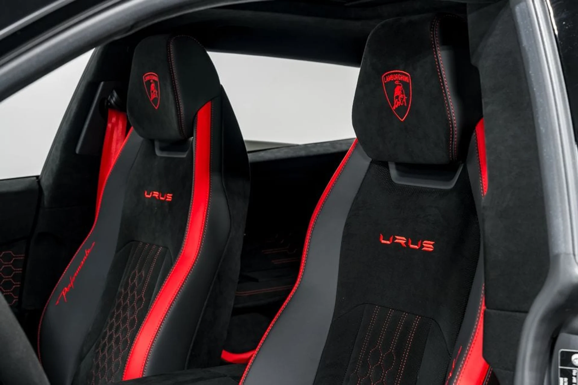 mph019_2969480413_b7ee4e5bfe490959f39586f29eb6b73cx_d6448734a0