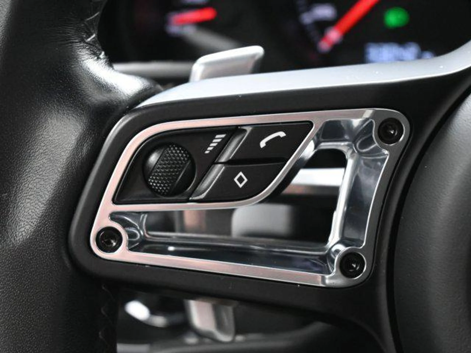 mph019_2981953376_P_Mx1_R_Qd_S4_QK_Ggv_BB_Pv_H_Vp_HA_09u_U_e3417f752d