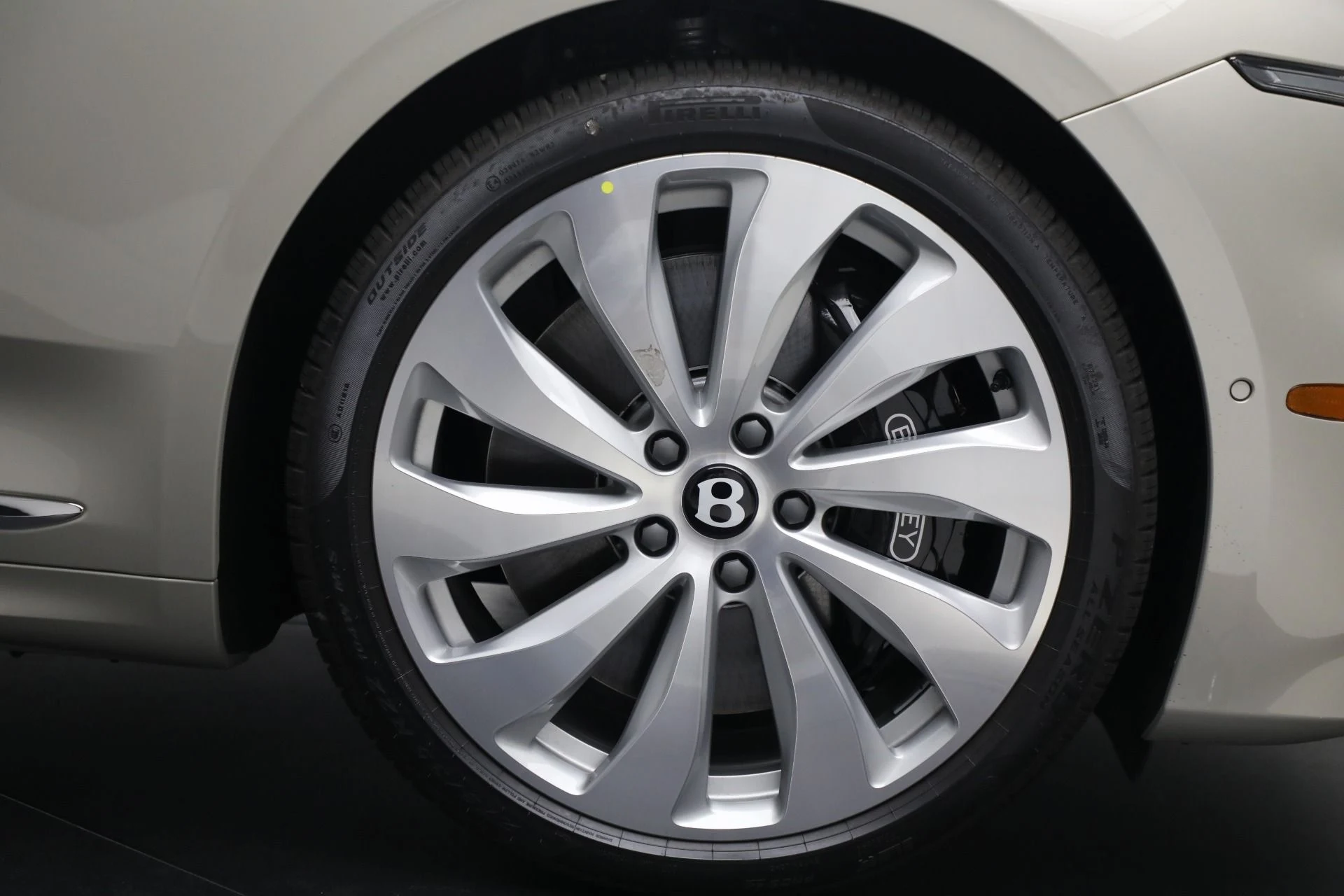 mph019_2986789059_New_2026_Bentley_Continental_GTC_b41ed4a5ee