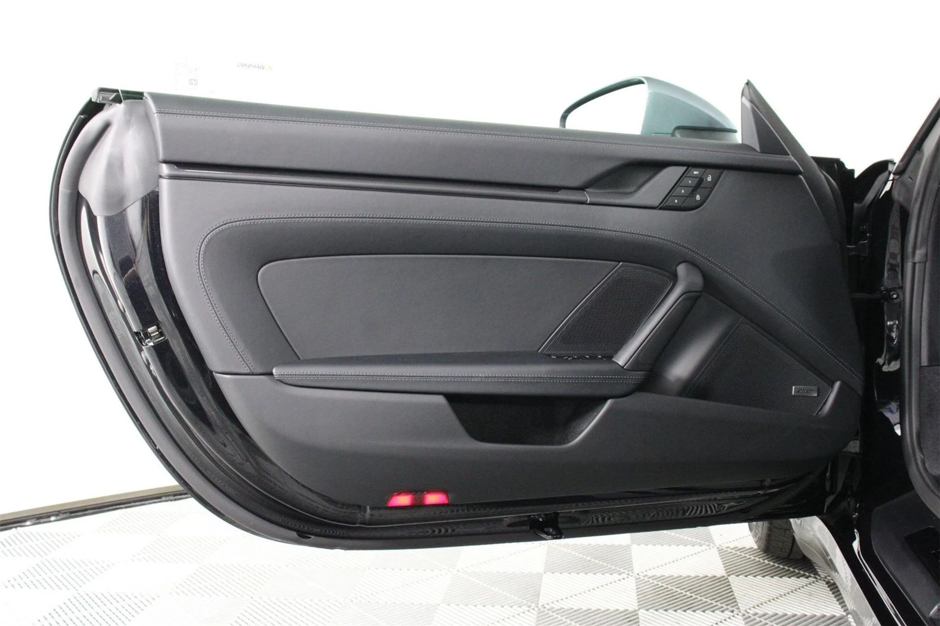 mph019_2988500382_d1f9f10f5bb0524e849e94615a48eb9e_990c36e739