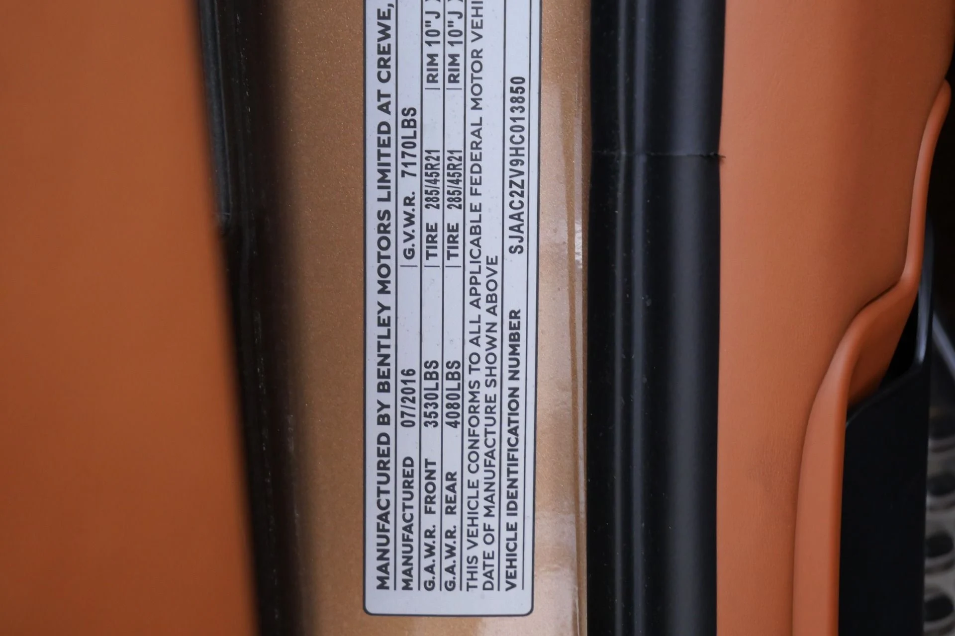 mph019_2995297527_Used_2017_Bentley_Bentayga_W12_Four_Seat_Comfort_Specification_with_Rear_Console_1776956660_0fd98e4768