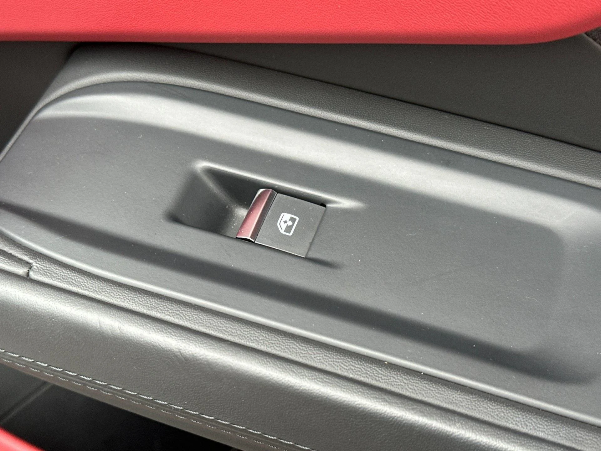 mph019_2999862526_Used_2022_Lamborghini_Urus_Selezione_CPO_1767174654_b8eeb236d5