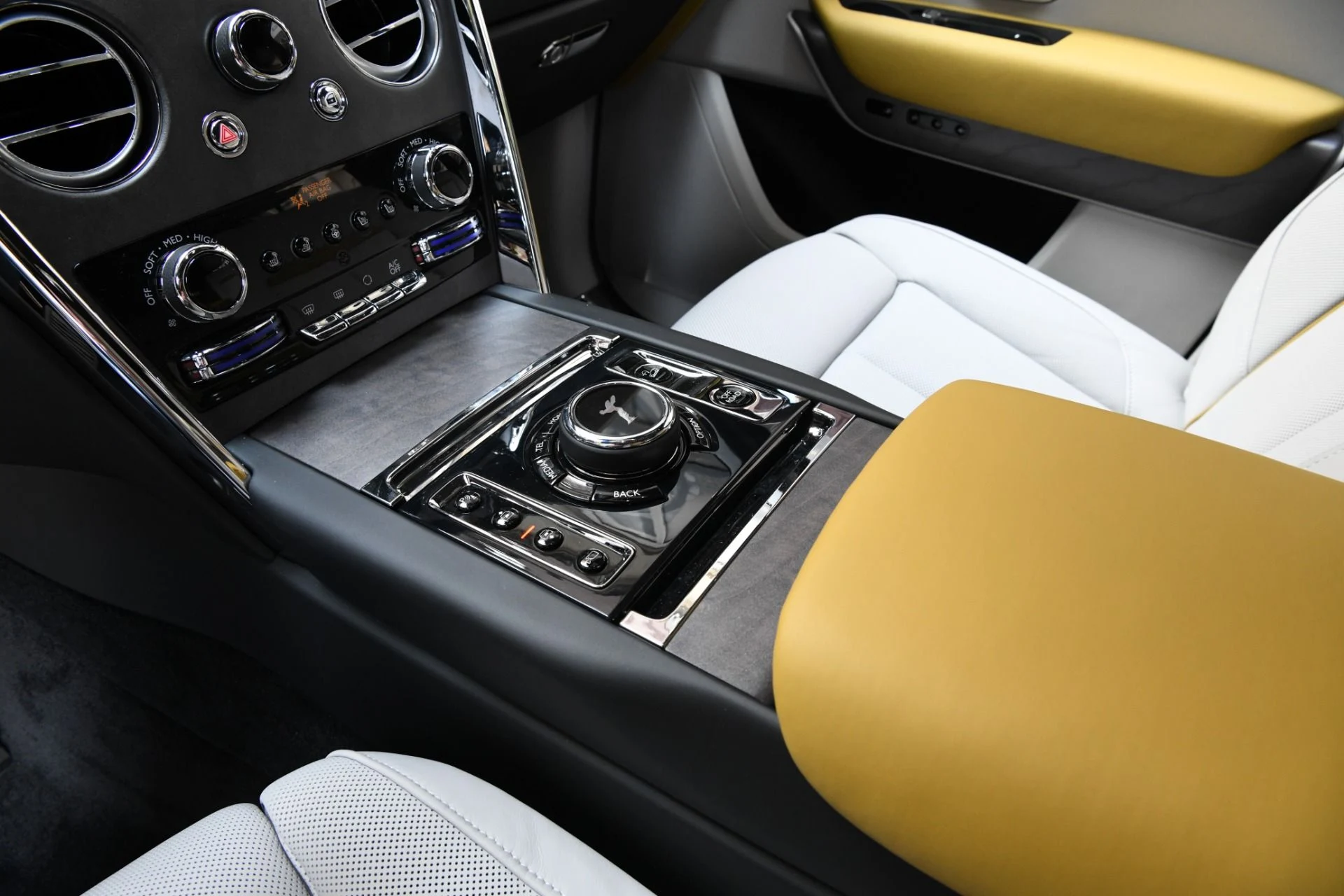 mph019_300080990_11911_p21_l_7eeb452682