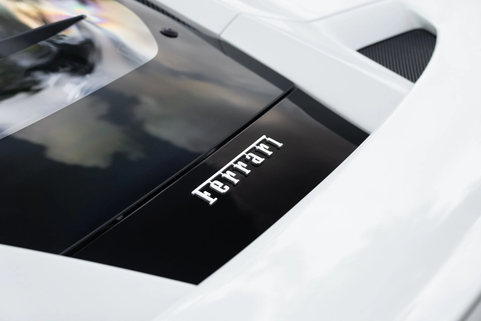 mph019_3001927207_Used_2021_Ferrari_F8_Tributo_1763762778_2941cb5918