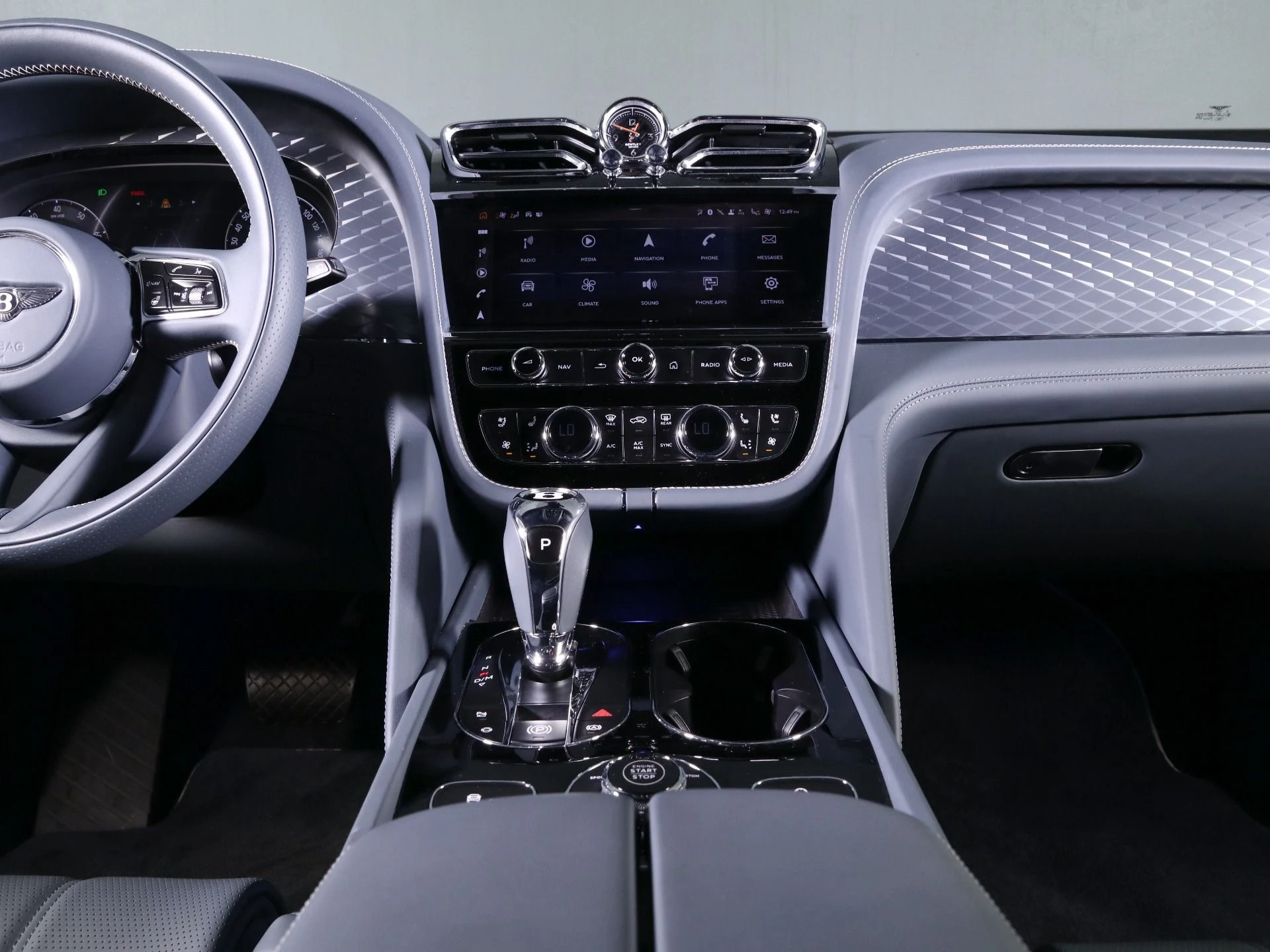 mph019_3016647397_Used_2024_Bentley_Bentayga_EWB_1757480370_b2c697f261