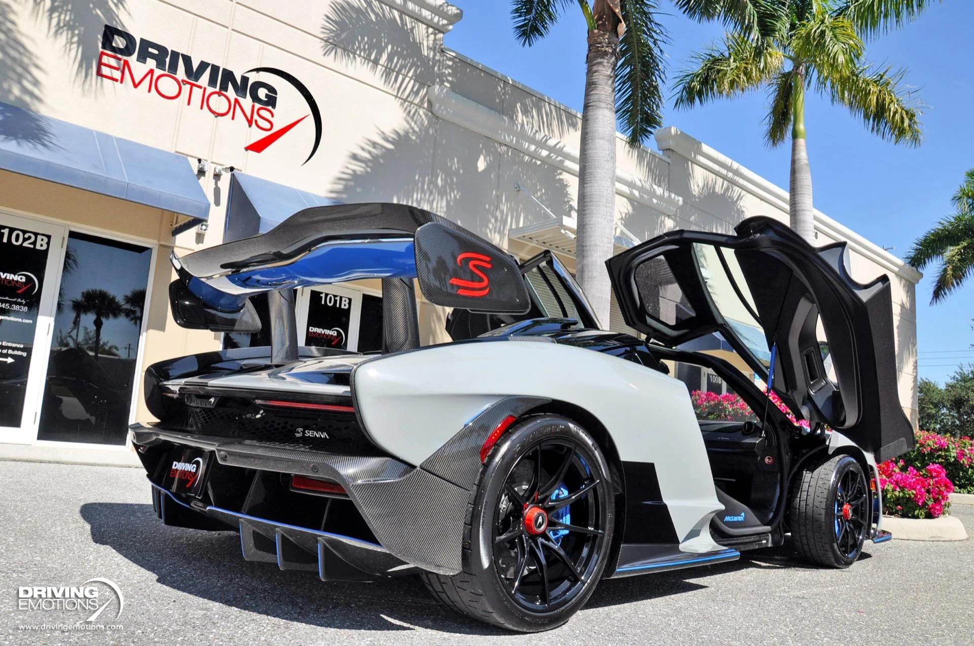 mph019_3018289776_683_p20_l_7cb0d8b95c