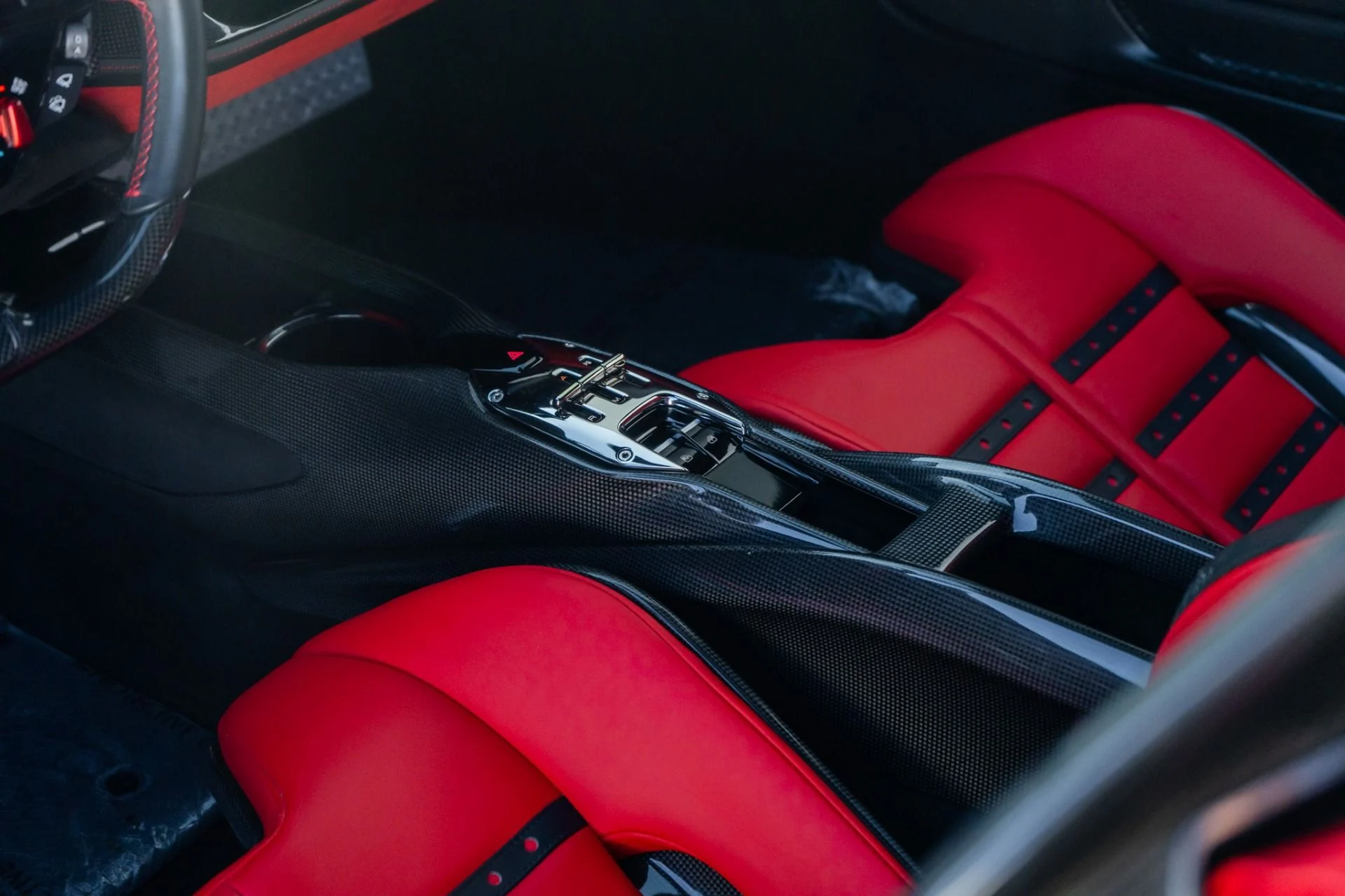 mph019_302133561_Used_2023_Ferrari_SF_90_Stradale_1764710816_3d53f43c42