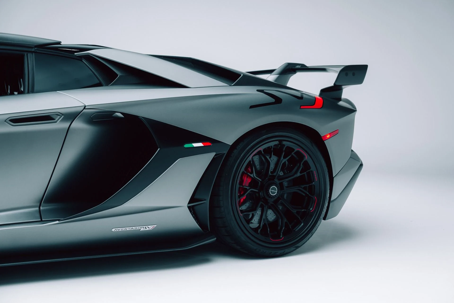 mph019_3023295731_Used_2020_Lamborghini_Aventador_LP_770_4_SVJ_1762455595_11fd852ebb