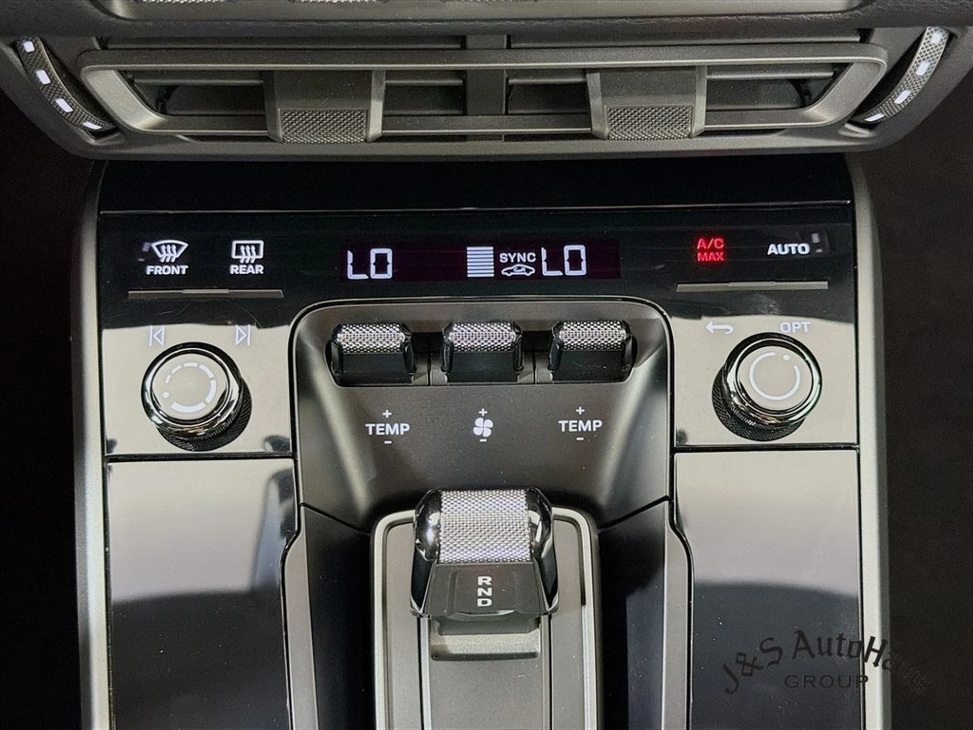 mph019_303320002_3iecchza25vk2gpy2y9o44hb0iwl_e5efb50d29