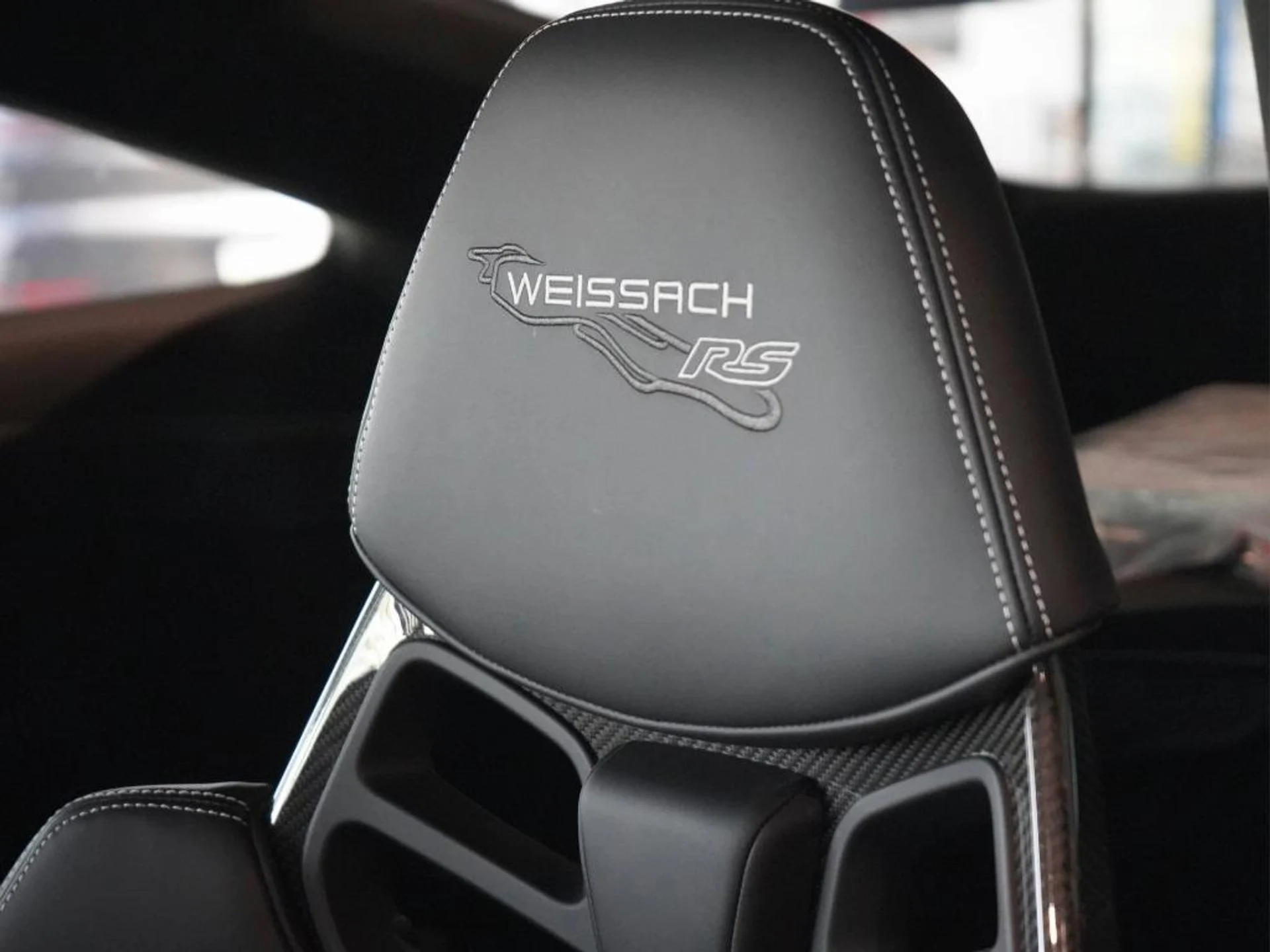 mph019_3040286949_1huj_Zea8m5xla_N_dy_F5fq_Yo_Jx30_c890333a33