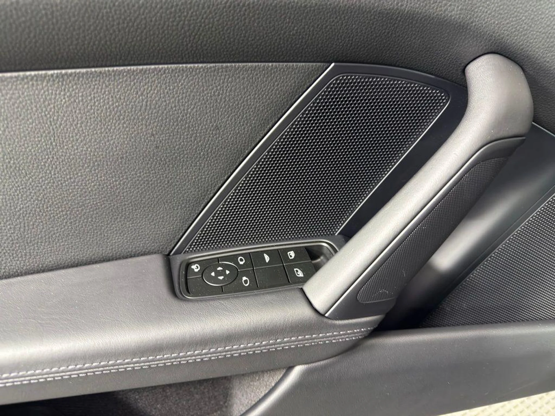 mph019_3042726691_fy_V_Ql_D3_L_Rz_M_Ew5_Y7_P4y_Y_E10atw_4a9770588a