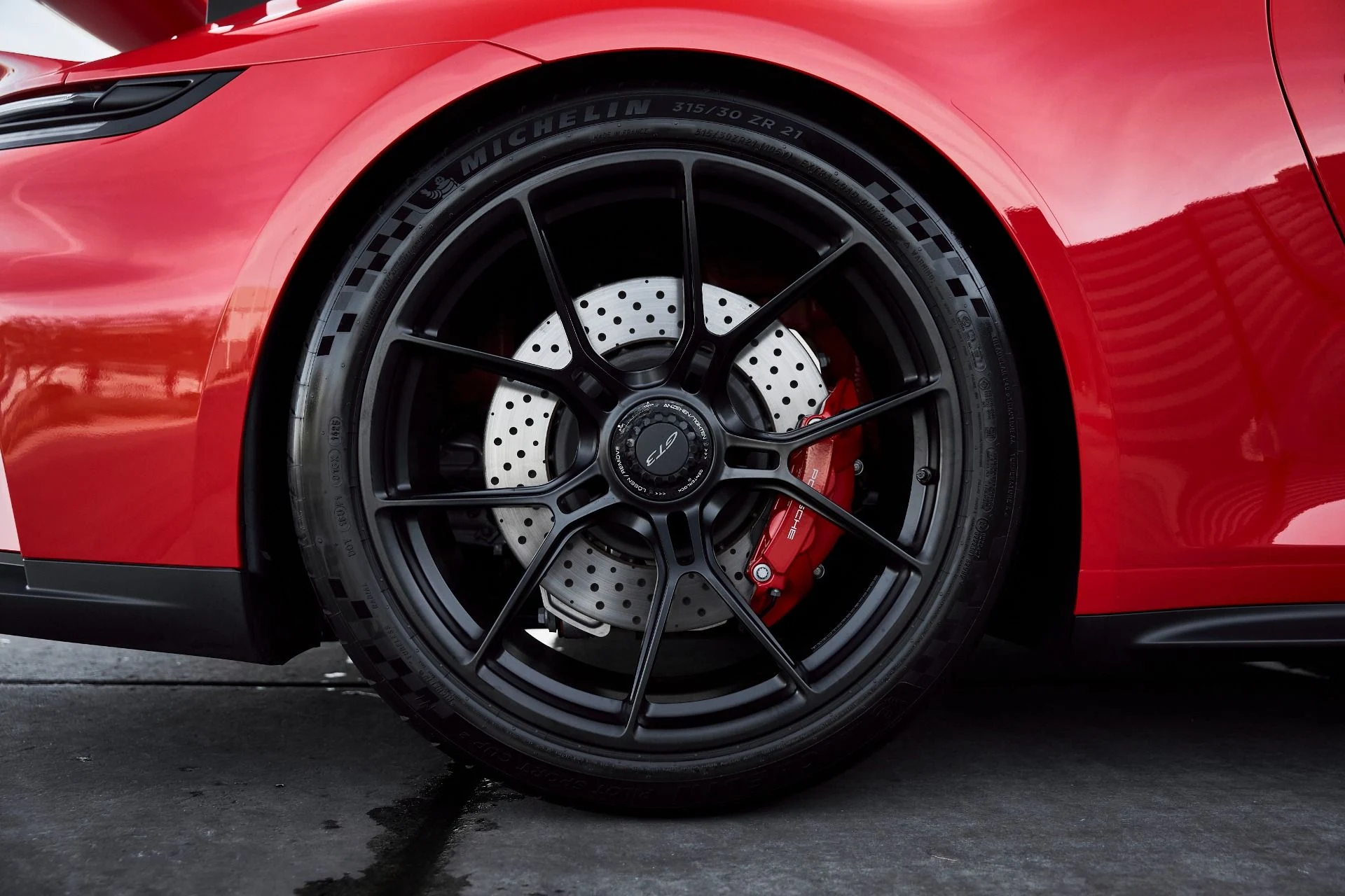 mph019_3044834523_Used_2025_Porsche_911_GT_3_1766514424_4144b0a5db