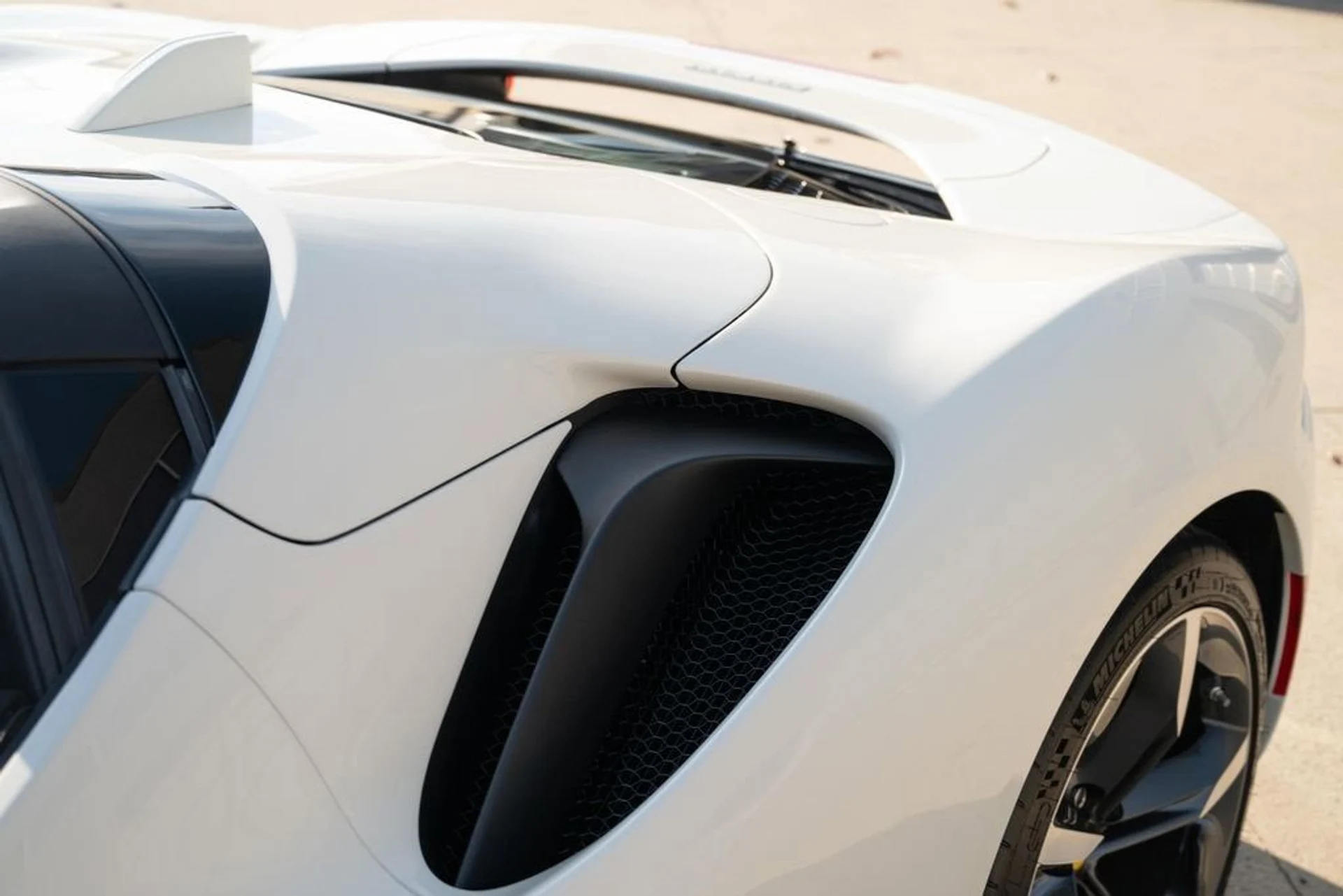 mph019_3048603021_f06f4b9927a34d098905c4b8ed7a83f5_1e567ff2ba