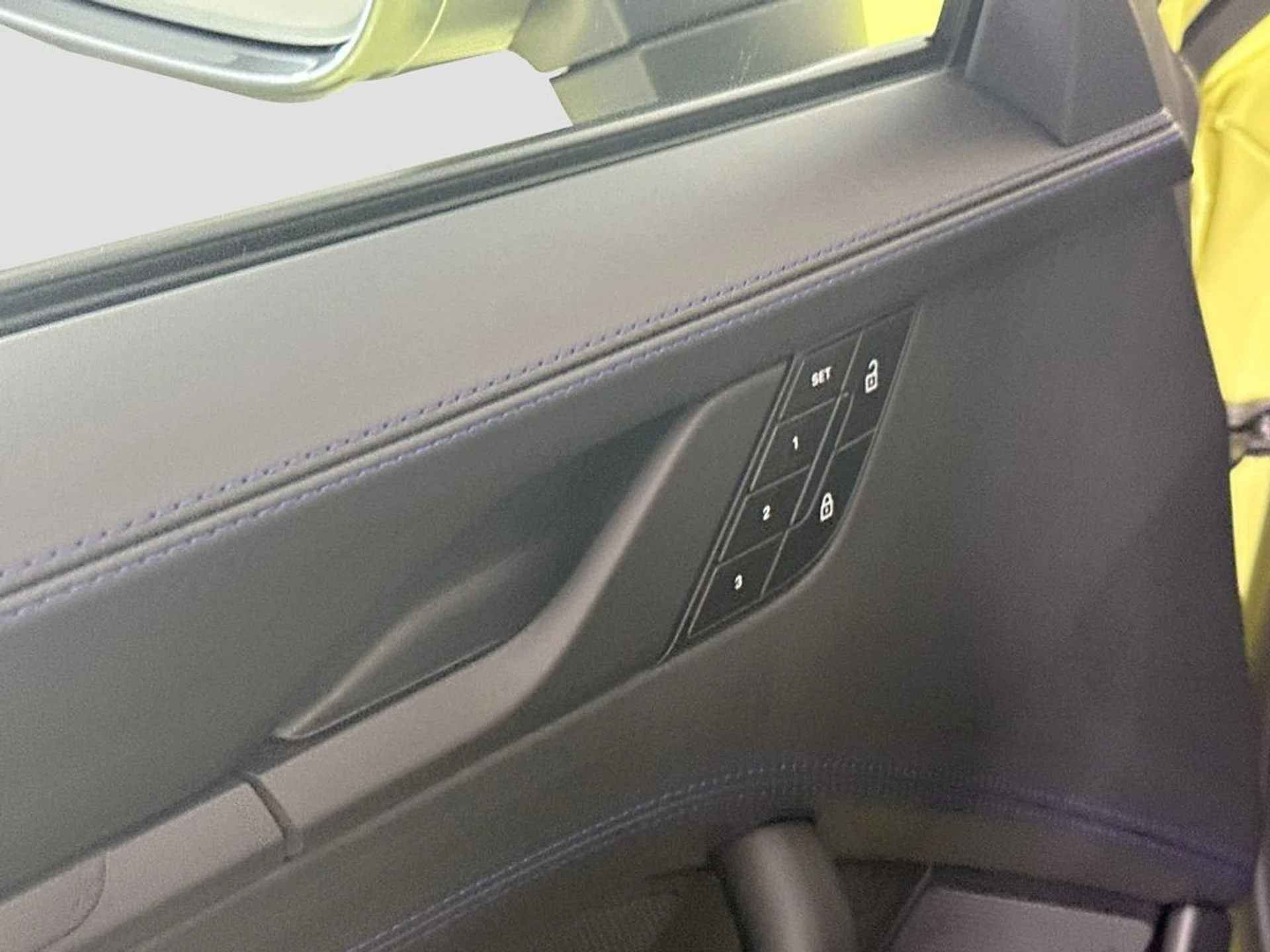 mph019_3050090689_2b4180bcf65bf72ec15944761a041455x_b11dab3cb1