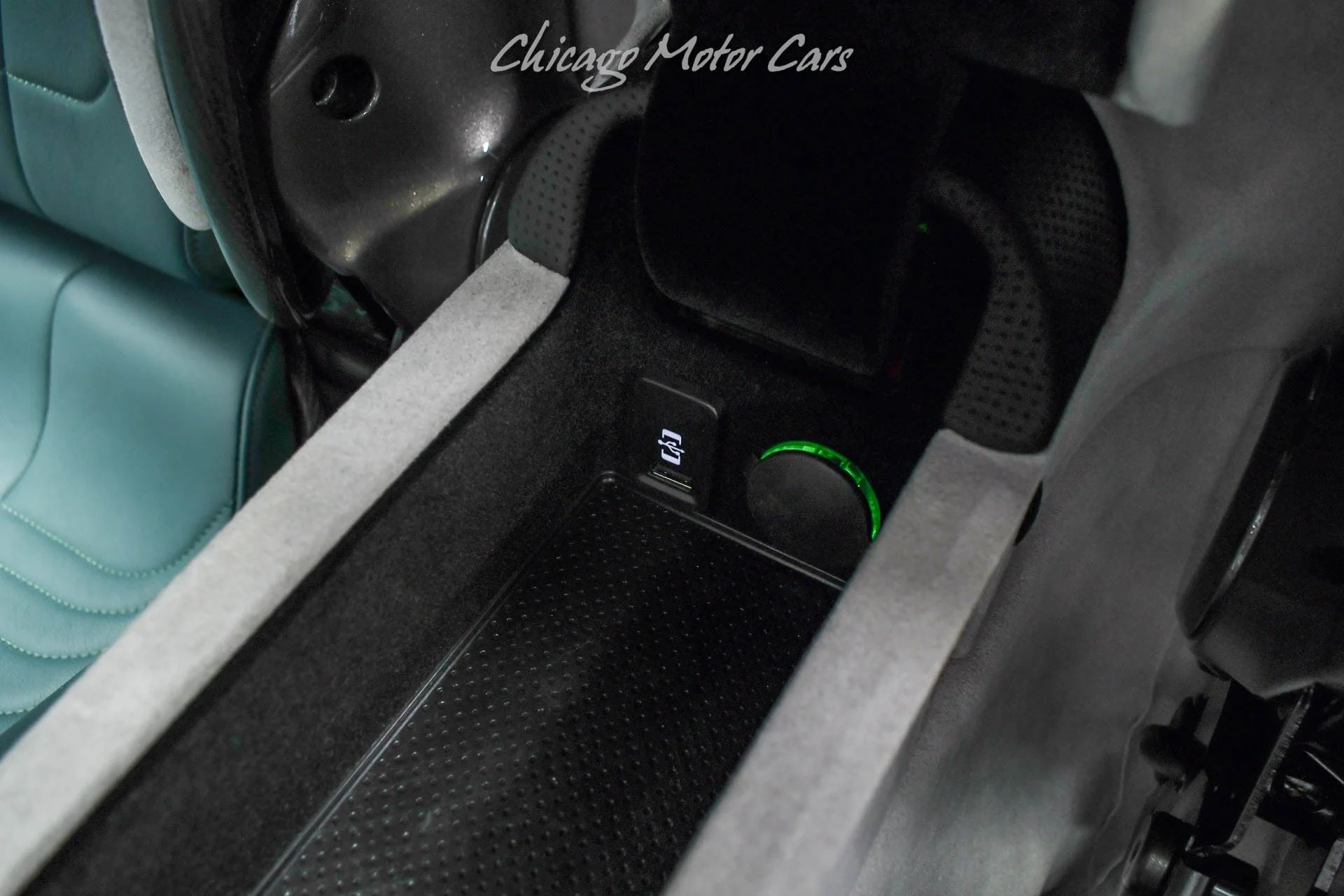 mph019_30503124_13339_p20_l_2b42ee71b5