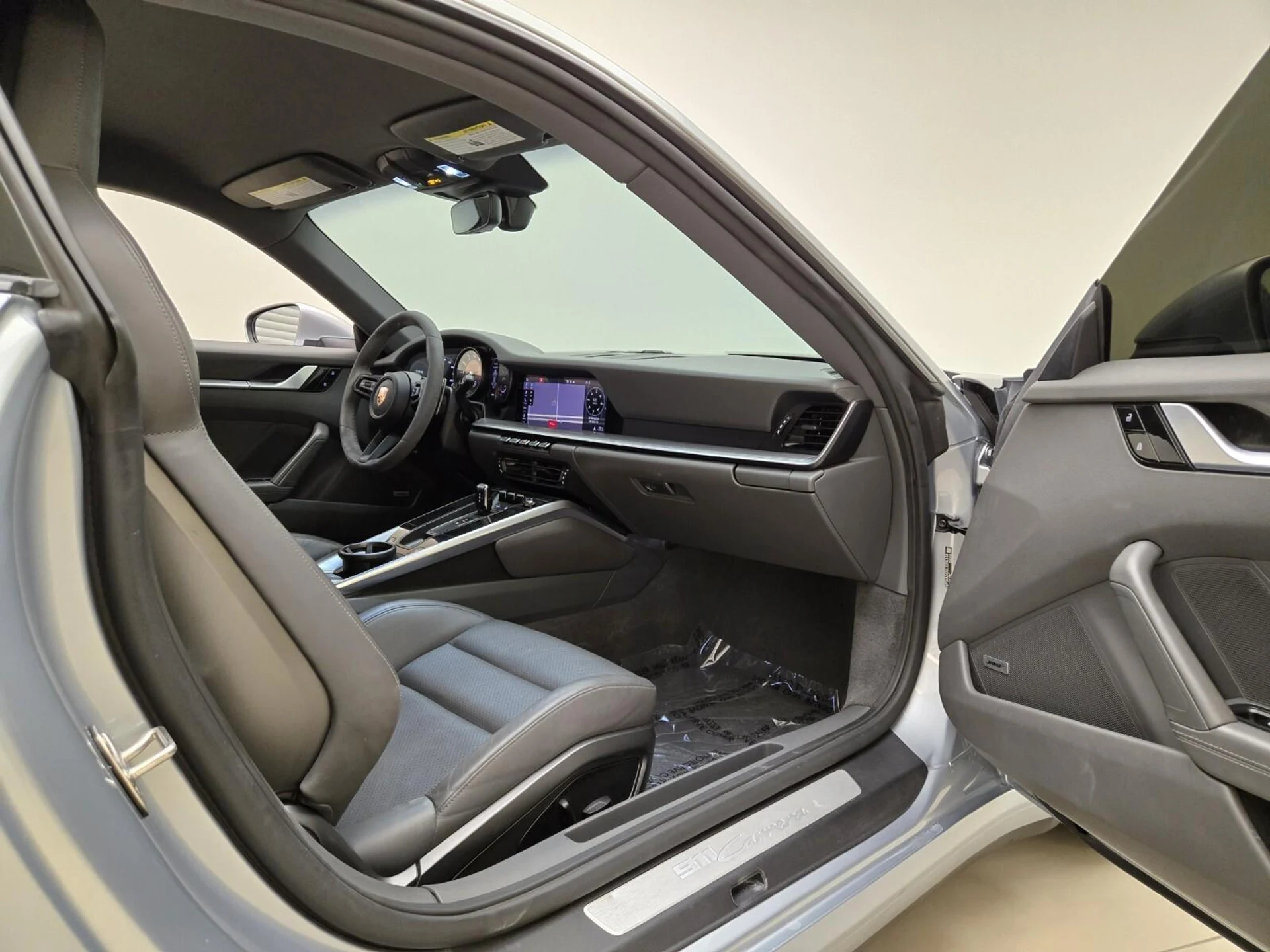 mph019_3054975455_Used_2020_Porsche_911_1770705451_9c9abde336