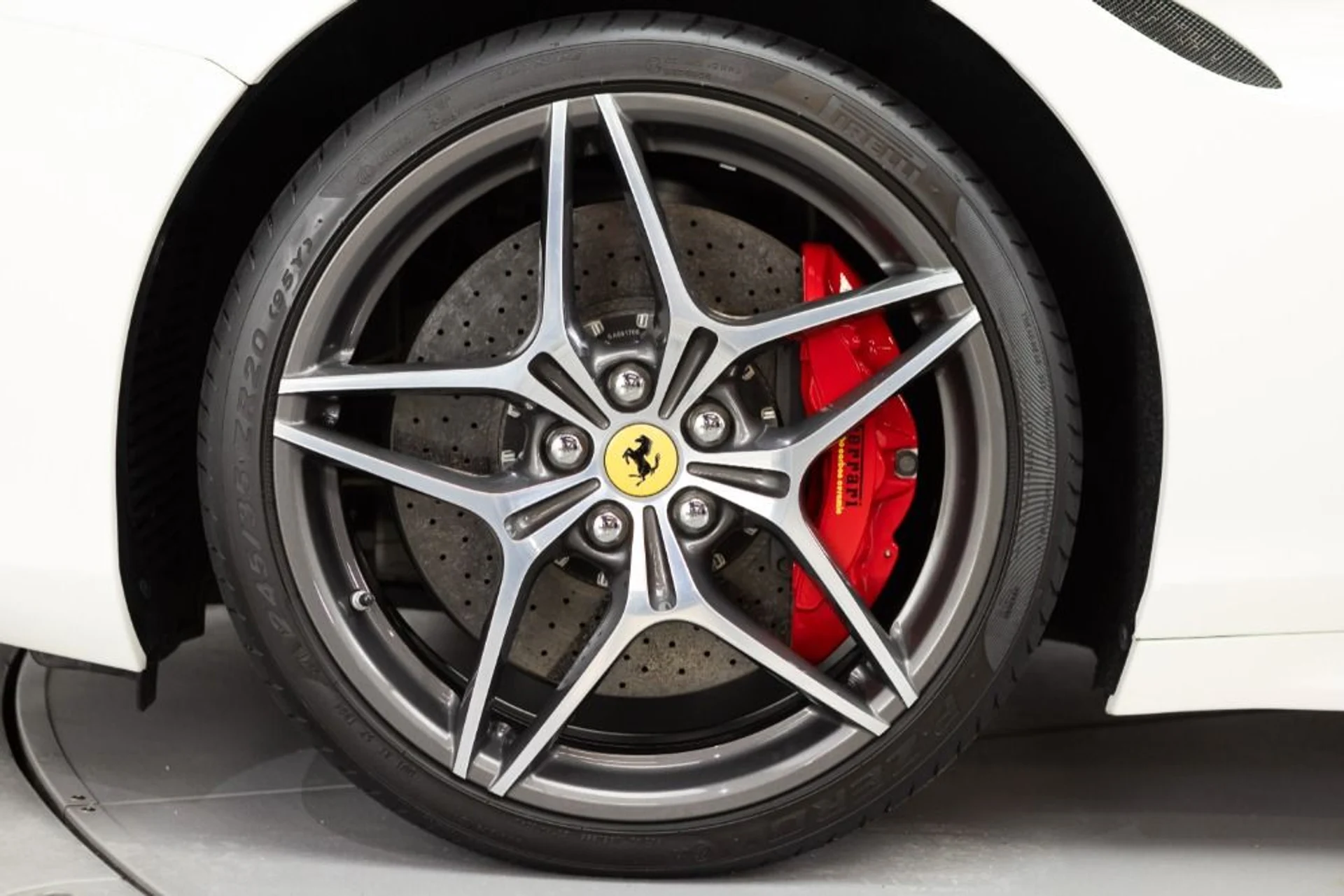 mph019_305697522_Used_2016_Ferrari_California_T_1d4eebad41