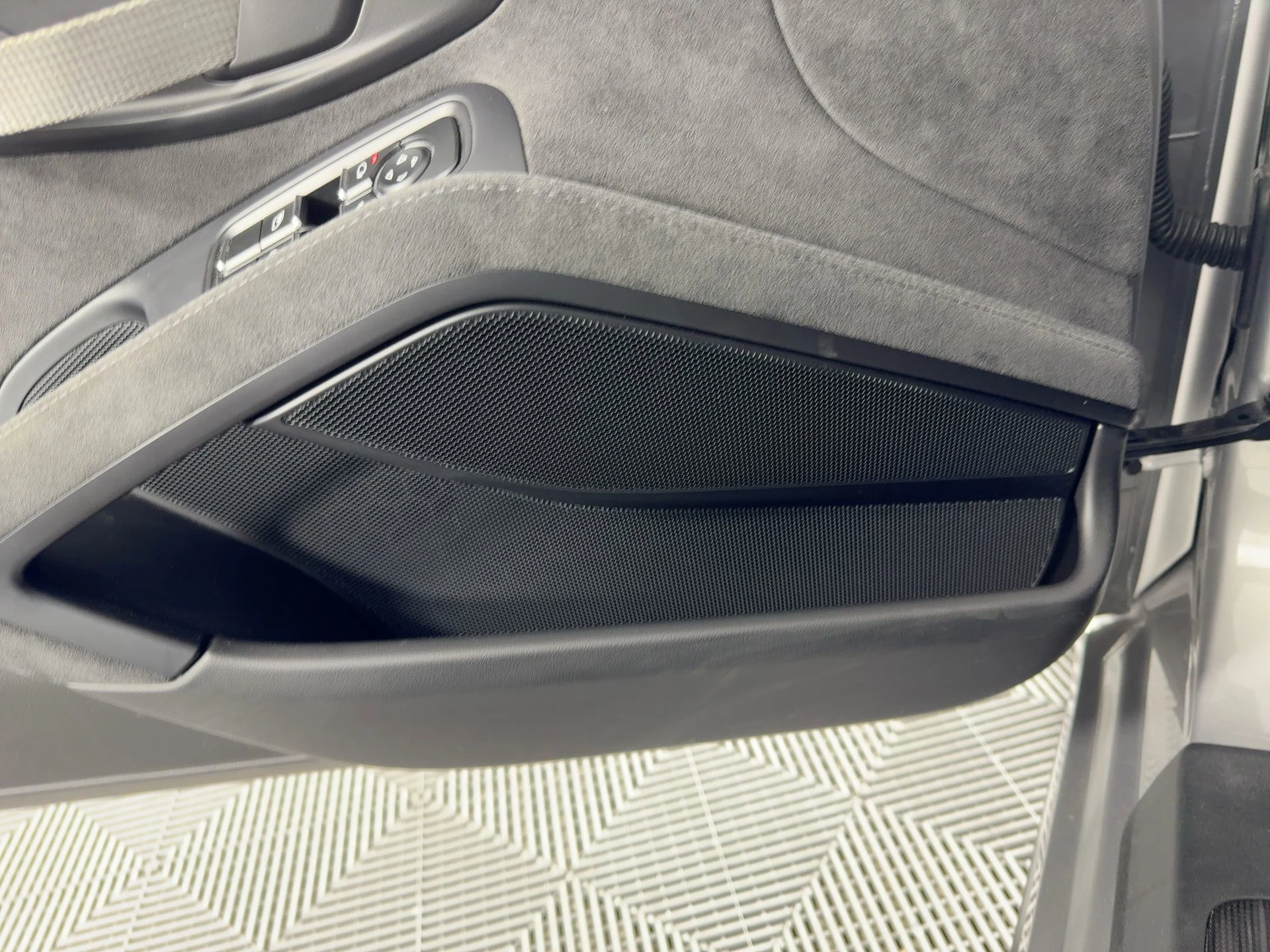 mph019_3057444953_1409fe4a5fe8f51079ce45226c5c3509x_29bb9c4e20