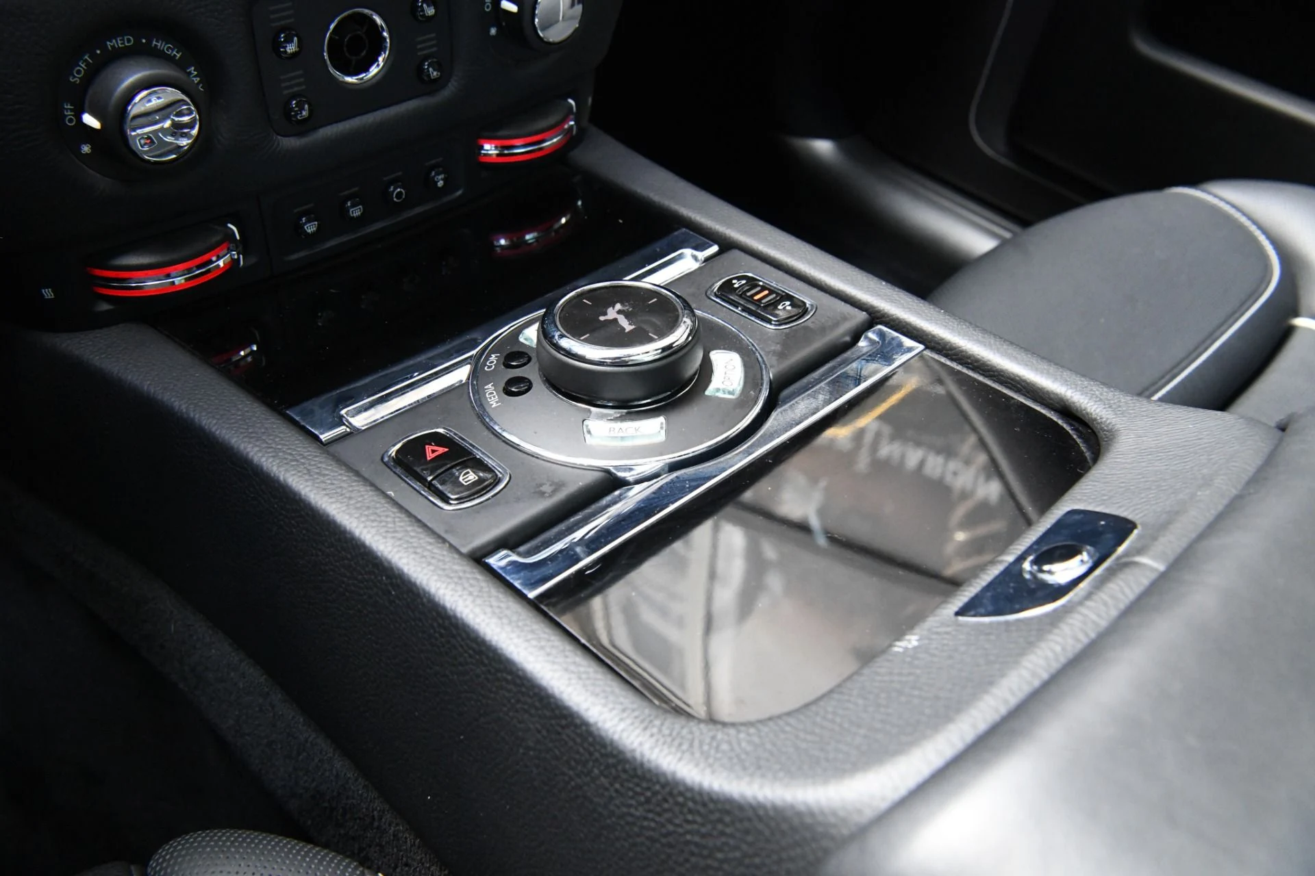 mph019_305824143_11957_p21_l_775b83a9f5