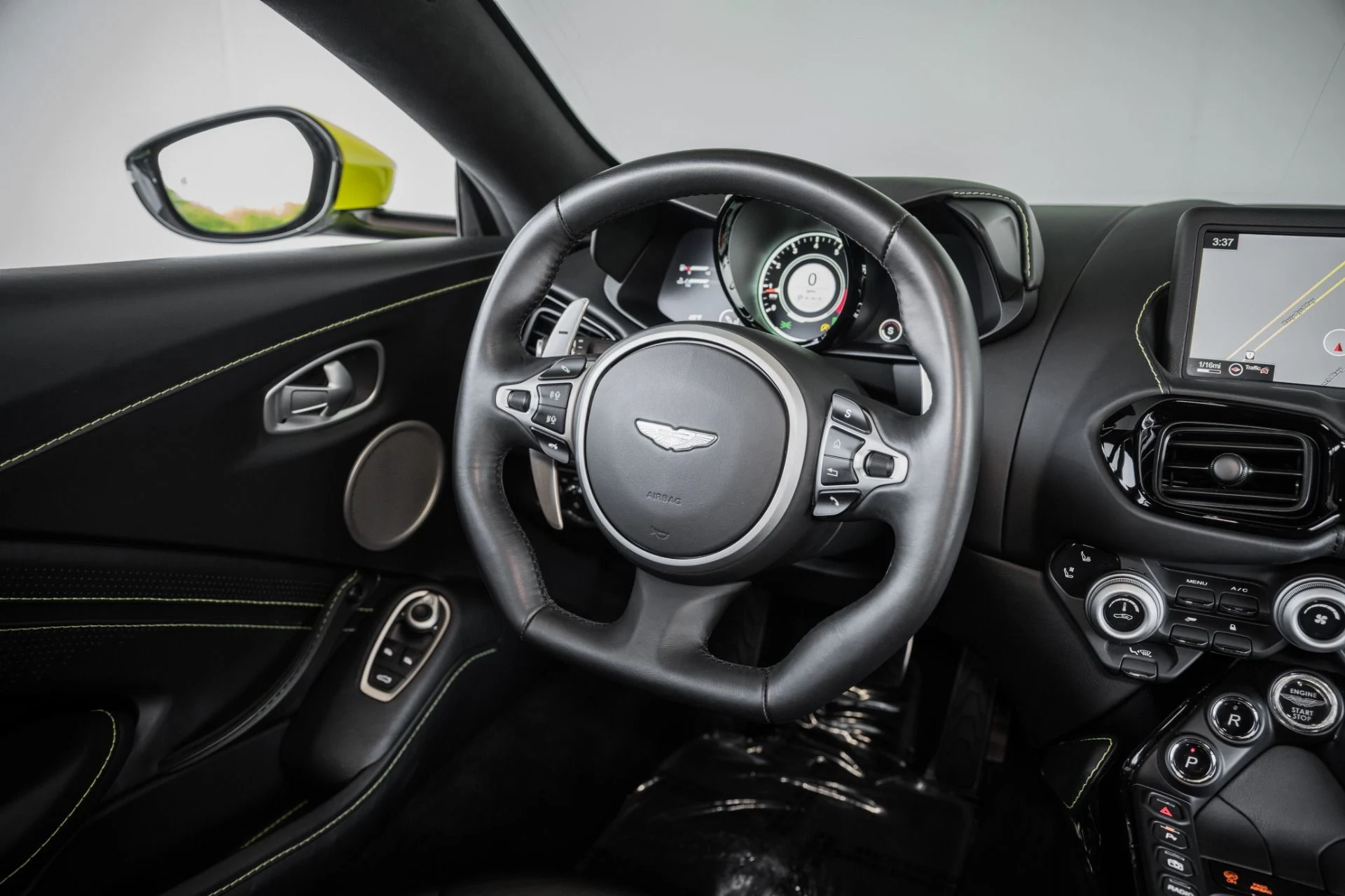 mph019_3059922646_Used_2020_Aston_Martin_Vantage_V8_Coupe_1690551431_2cb1e1e0b5
