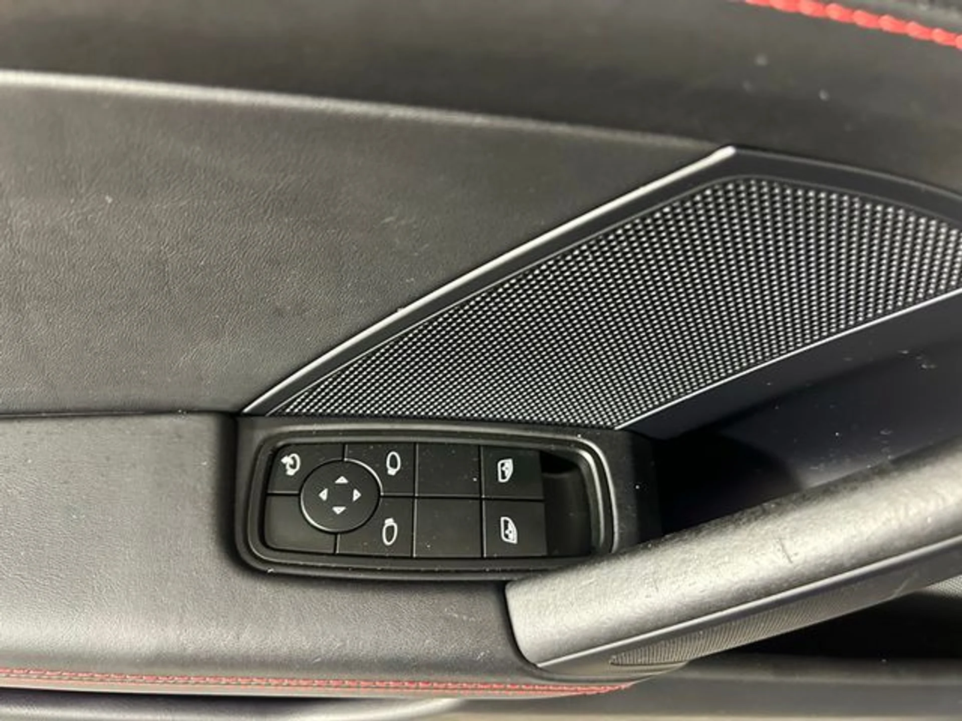 mph019_3061982479_059abe3cff71ad2659eb6add44097a0ex_7e9a609756